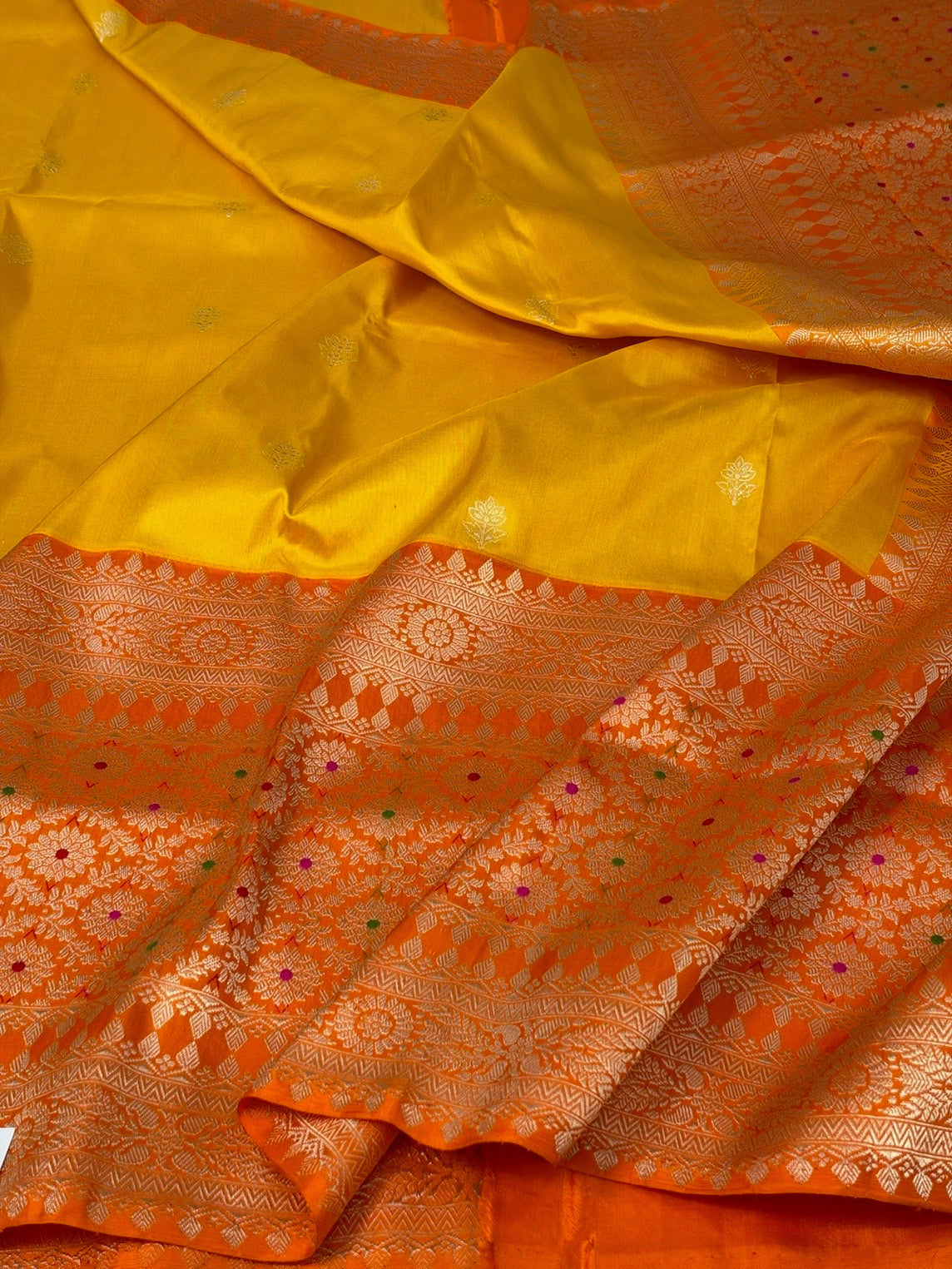 Yellow Handwoven Pure Banarasi Ektara Silk Saree