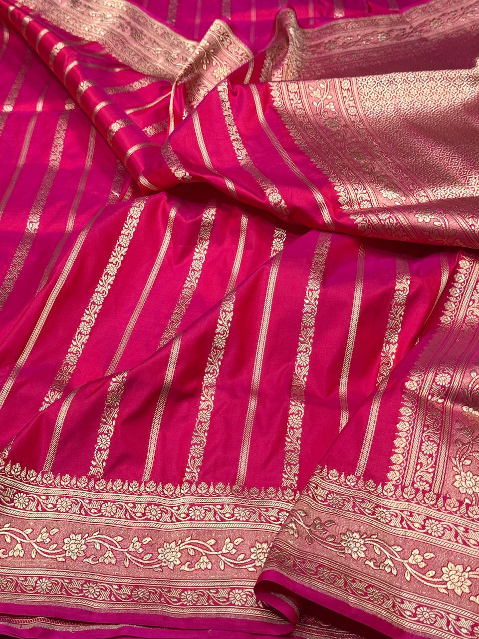 Handwoven Vintage Banarasi Silk Saree