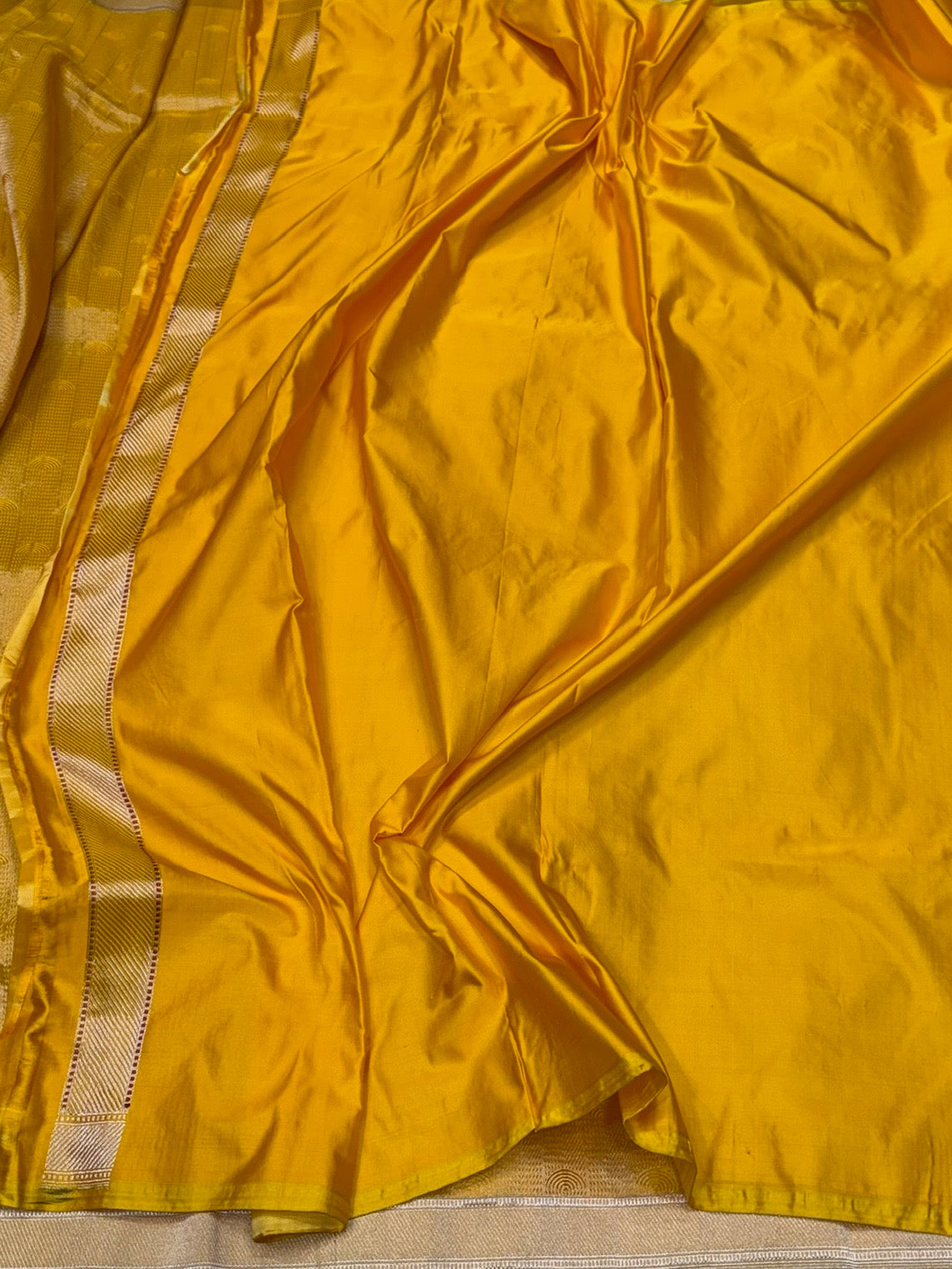 Yellow Handwoven Pure Banarasi Satin Tanchoi Silk Saree – Traditional Tanchoi Weave