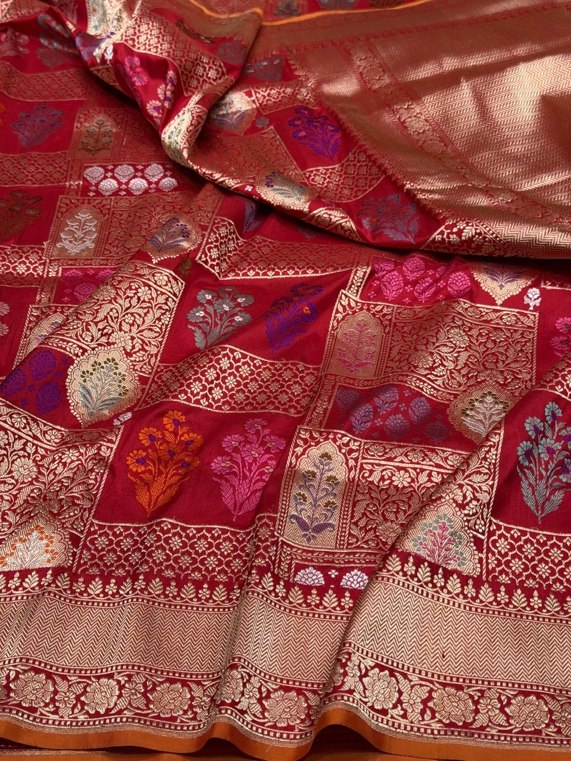 Red Handwoven Pure Banarasi Silk Saree