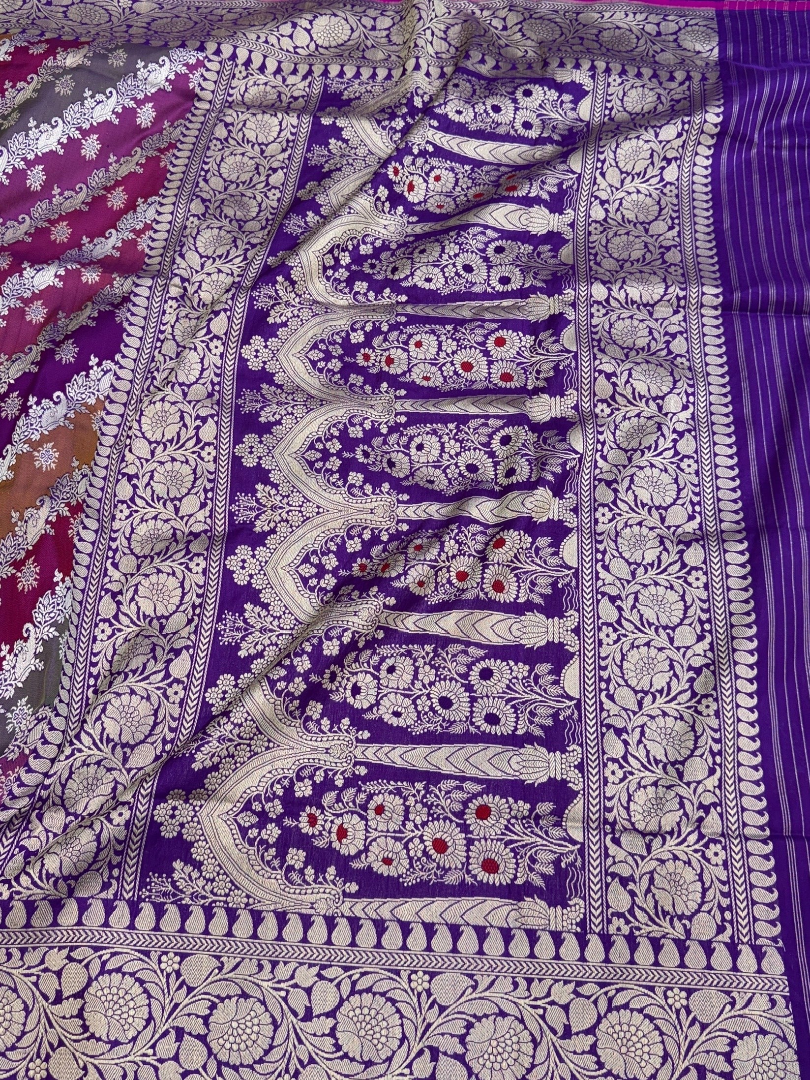 Purple Handwoven Pure Banarasi Rangkaat Silk Saree