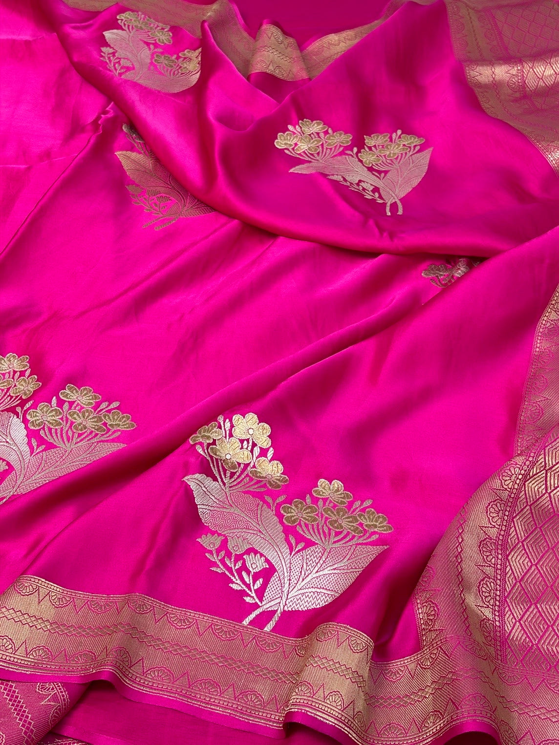 Fluorescent Pink Handwoven Pure Mashru Banarasi Satin Silk Saree