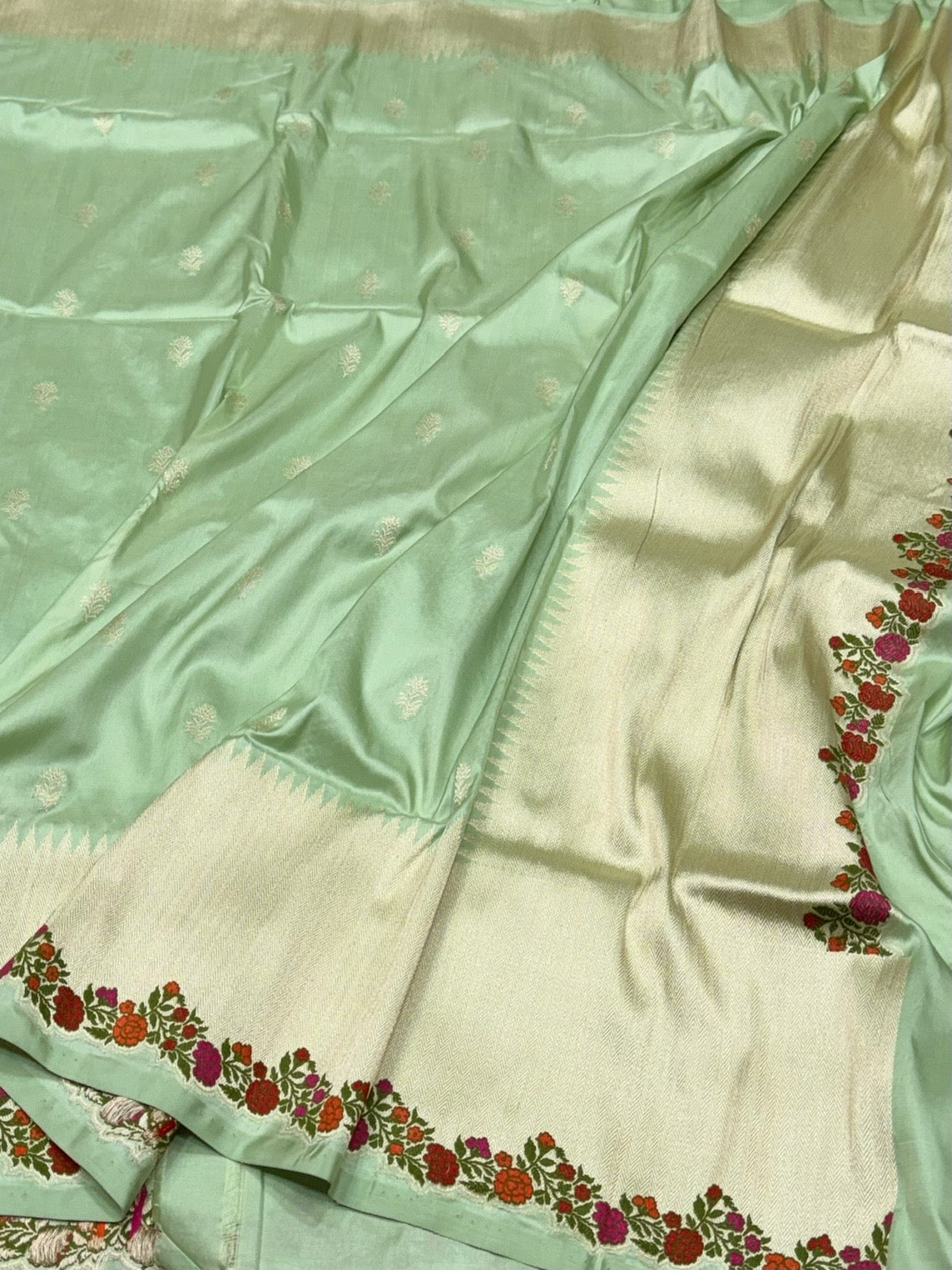 Pista Handwoven Pure Banarasi Silk Saree in Kadwa Weave – Katan Silk with Skirt Pattern Design