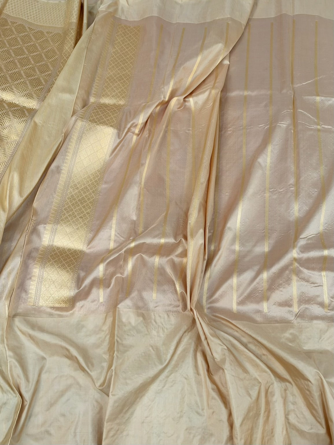Pink Handwoven Pure Banarasi Organza Silk Saree