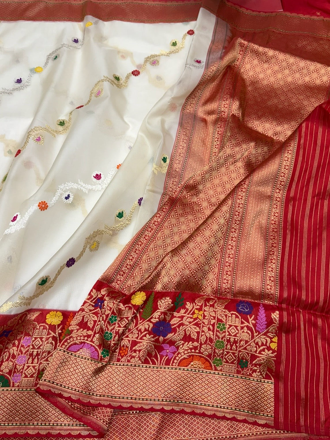 White Handwoven Pure Organza Silk Saree