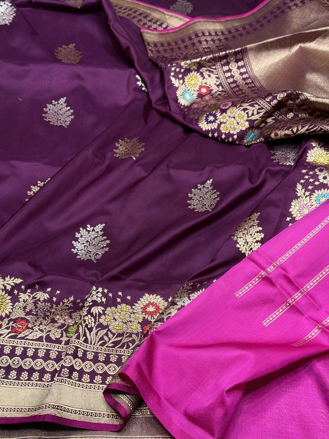 Magenta Handwoven Pure Banarasi Silk Saree