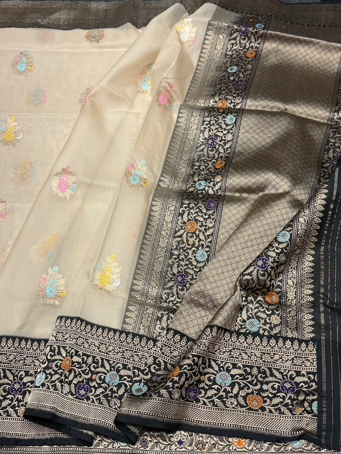Cream Handwoven Pure Organza Silk Saree