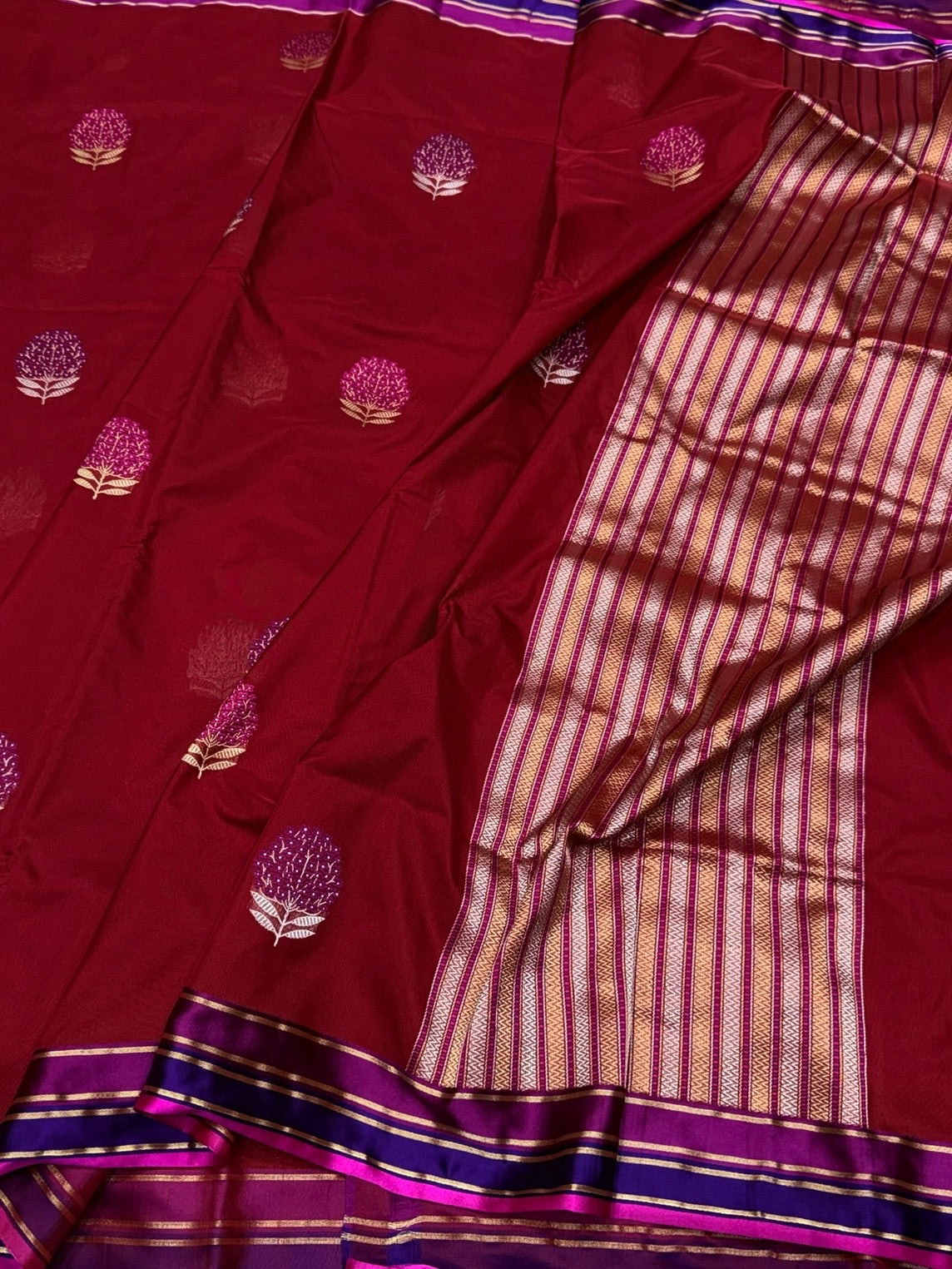 Red Handwoven Pure Banarasi Ektara Silk Saree with Satin Border – Kadwa Weave | Authentic Banaras Handloom