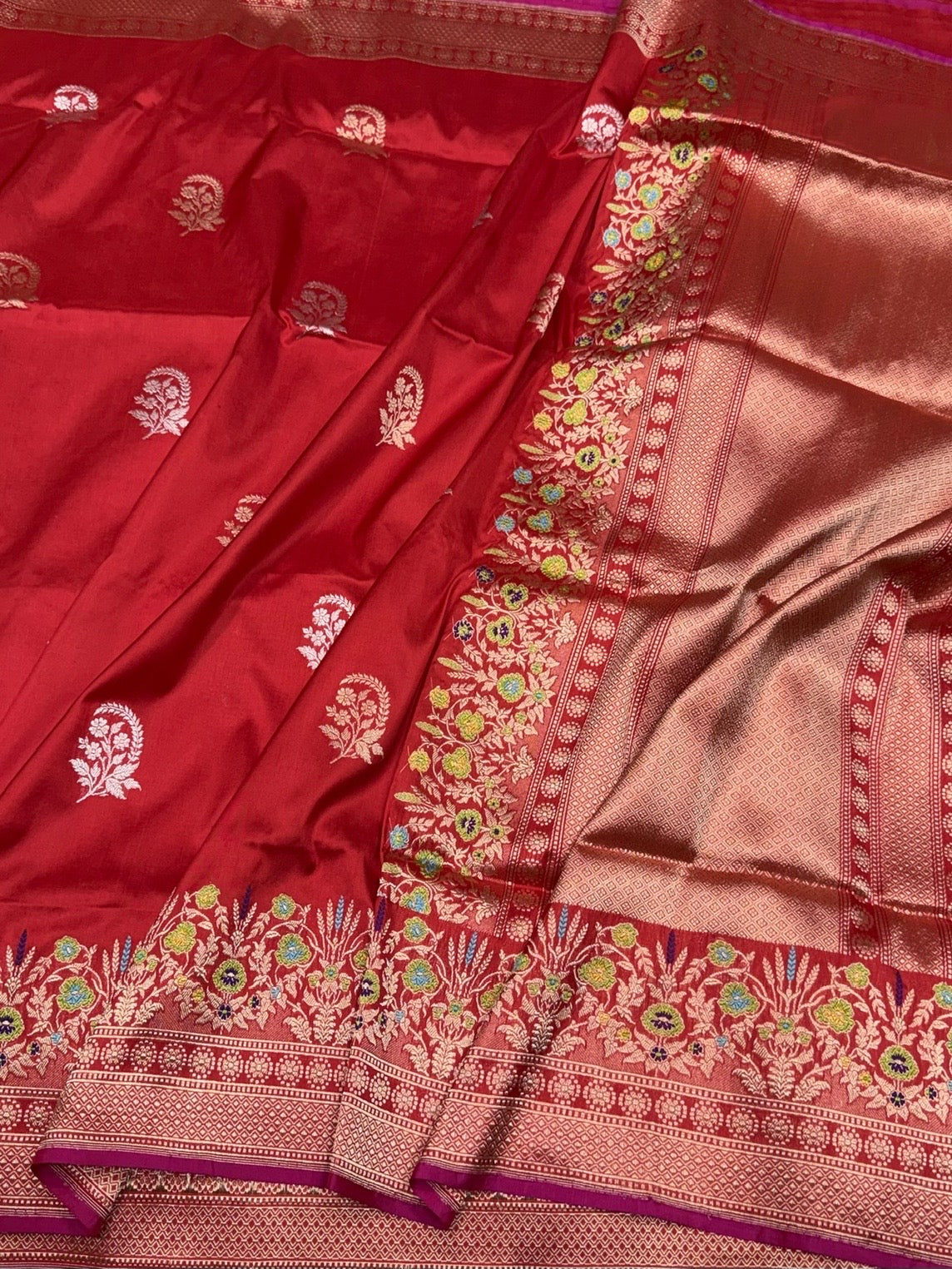 Red Handwoven Pure Banarasi Silk Saree