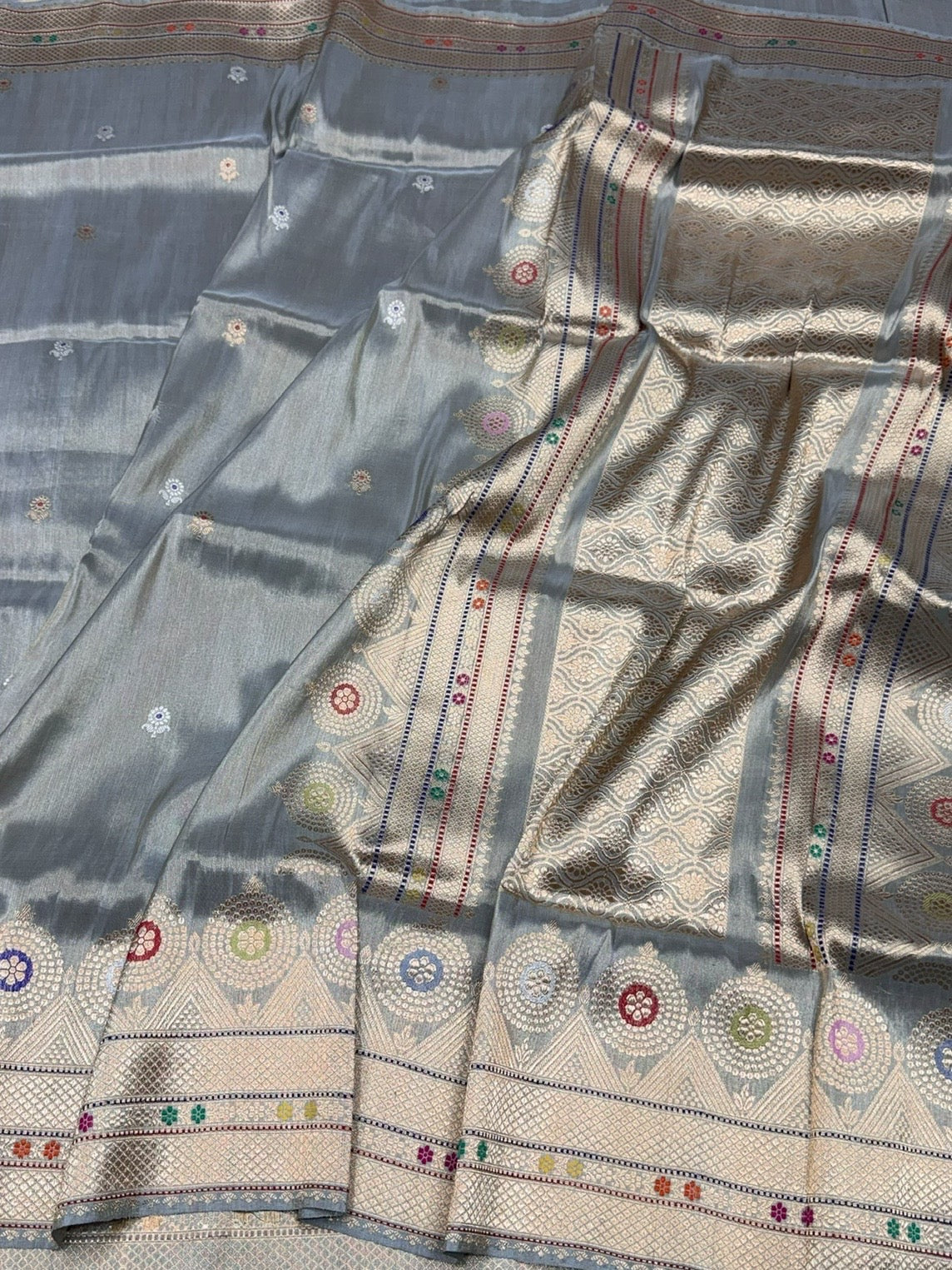 Ash Grey Handwoven Pure Banarasi Tissue Silk Saree