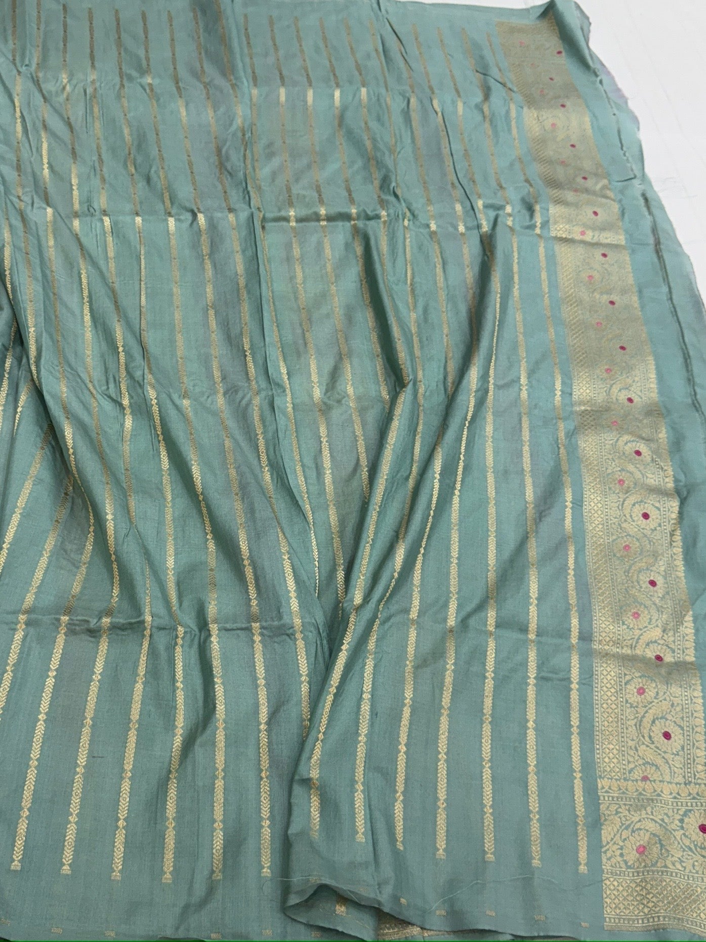 Multicolour Banarasi Pure Silk Saree – Cutwork Weave in 100% Pure Katan Silk