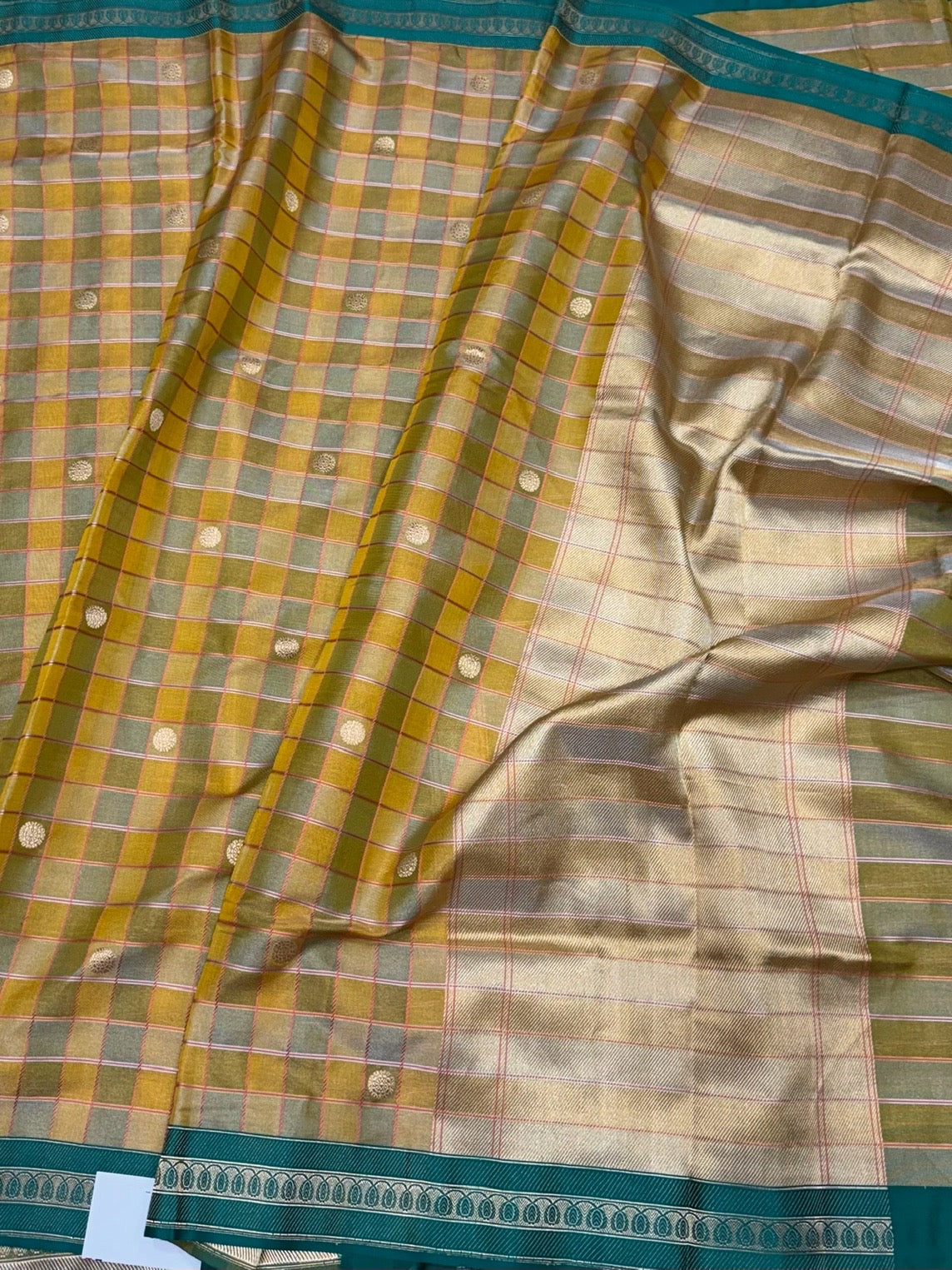 Yellow Handwoven Pure Banarasi Tissue Saree
