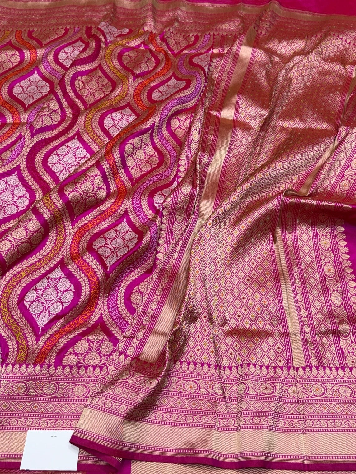 Rani Pink Handwoven Pure Banarasi Silk Saree