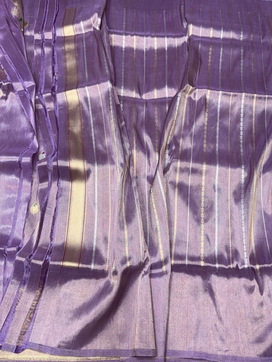 Lavender Handwoven Pure Banarasi Tissue Silk Saree