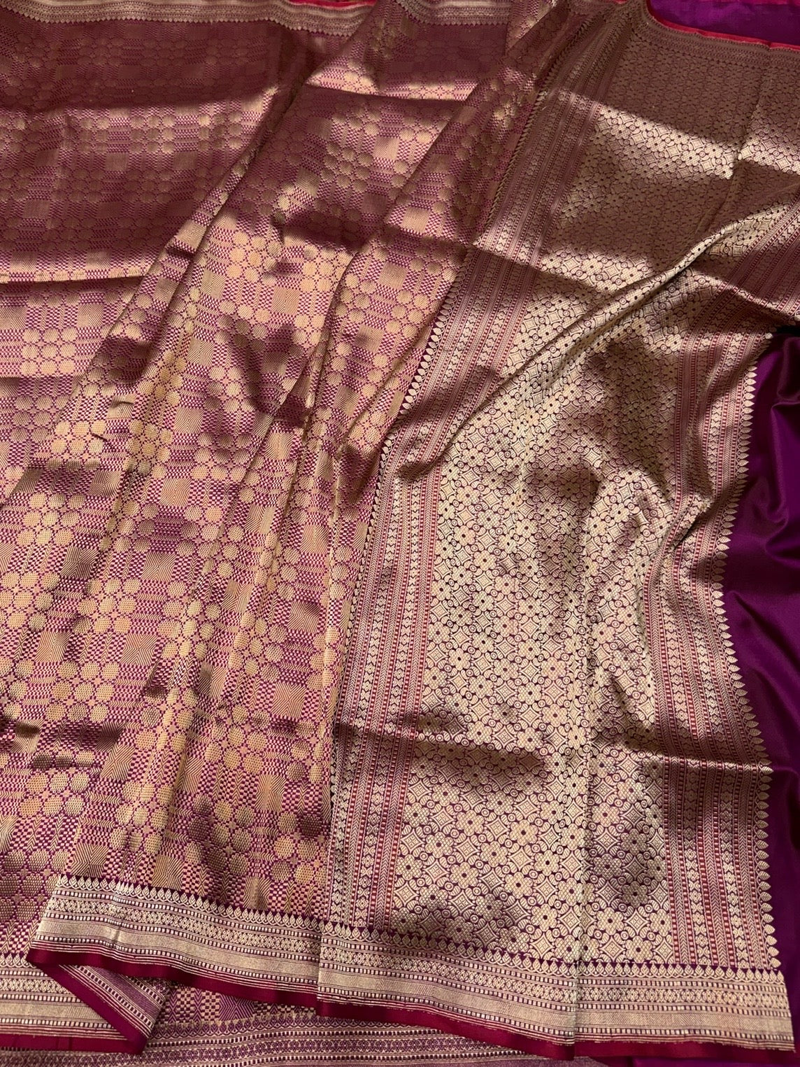 Magenta Handwoven Banarasi Satin Tanchoi Brocade Saree