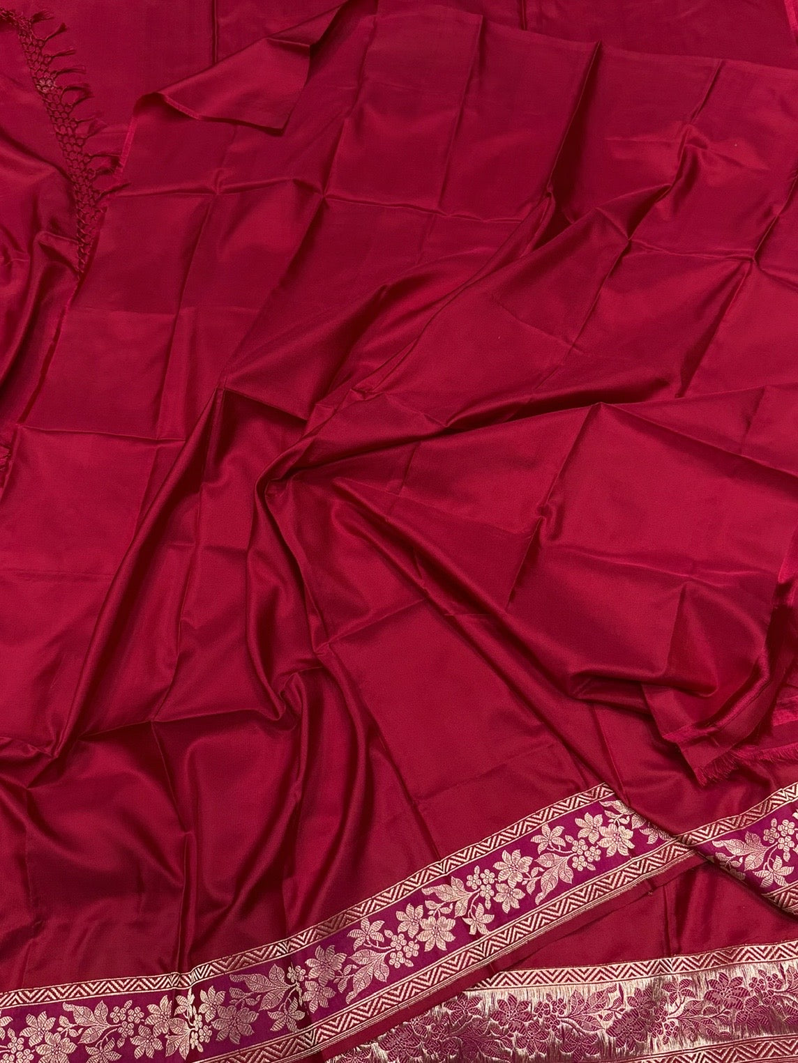 Red Handwoven Pure Banarasi Silk Saree