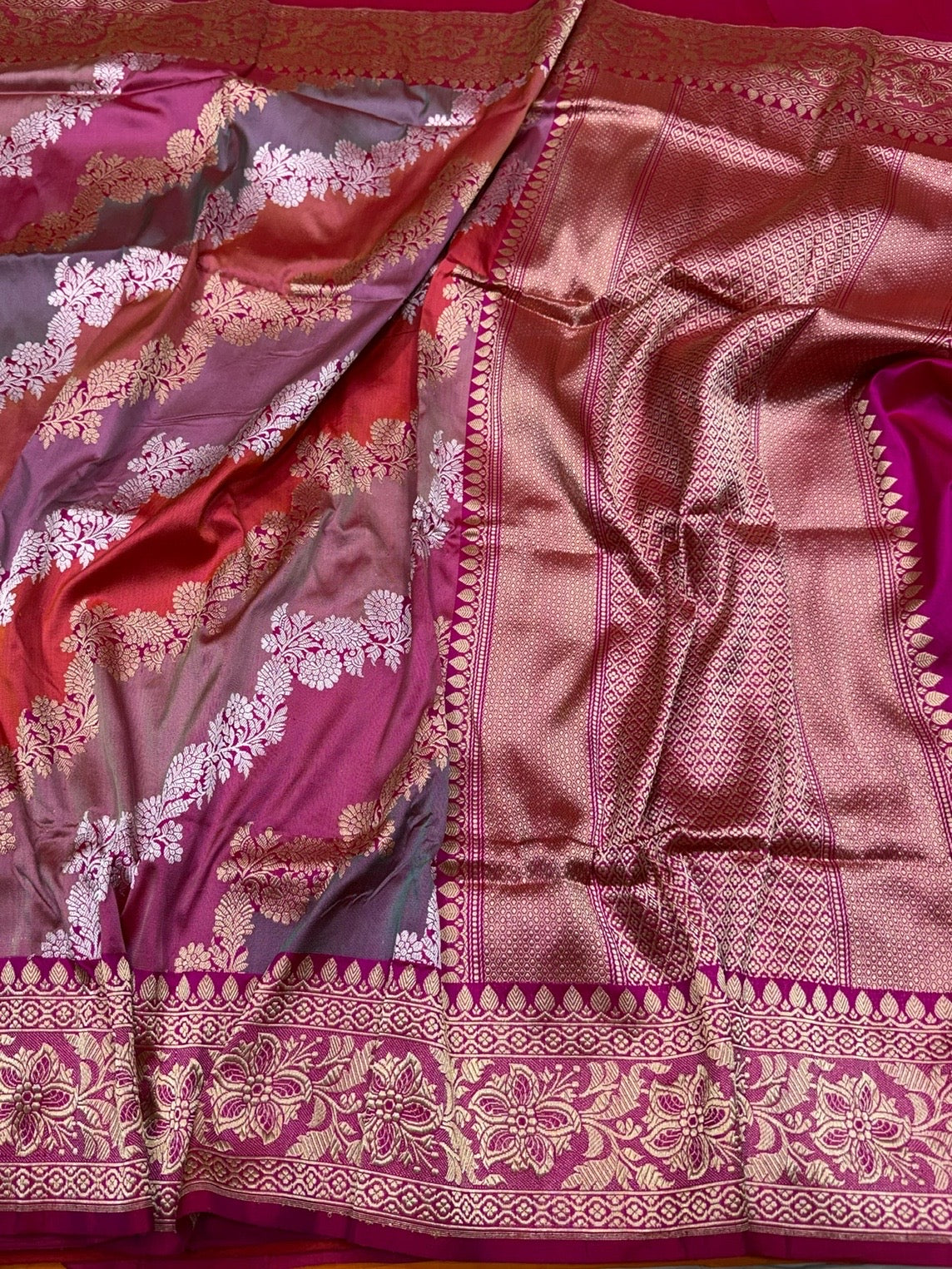 Rani Pink Handwoven Pure Banarasi Rangkaat Silk Saree