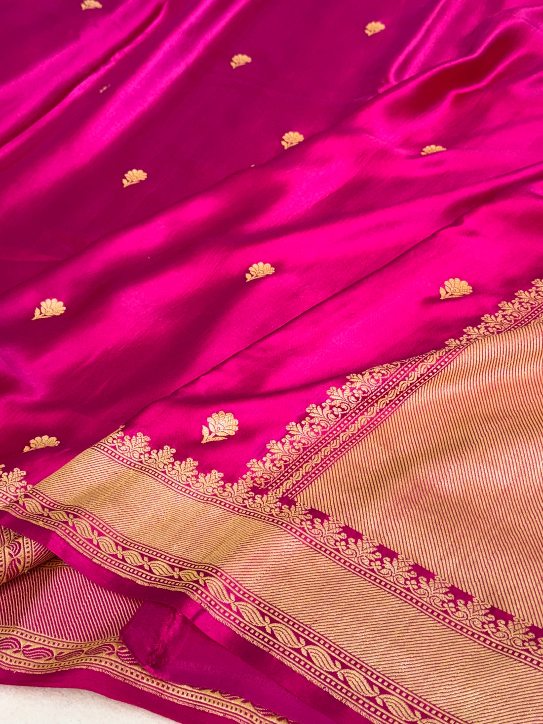 Rani Pink Handwoven Mashru Silk Saree