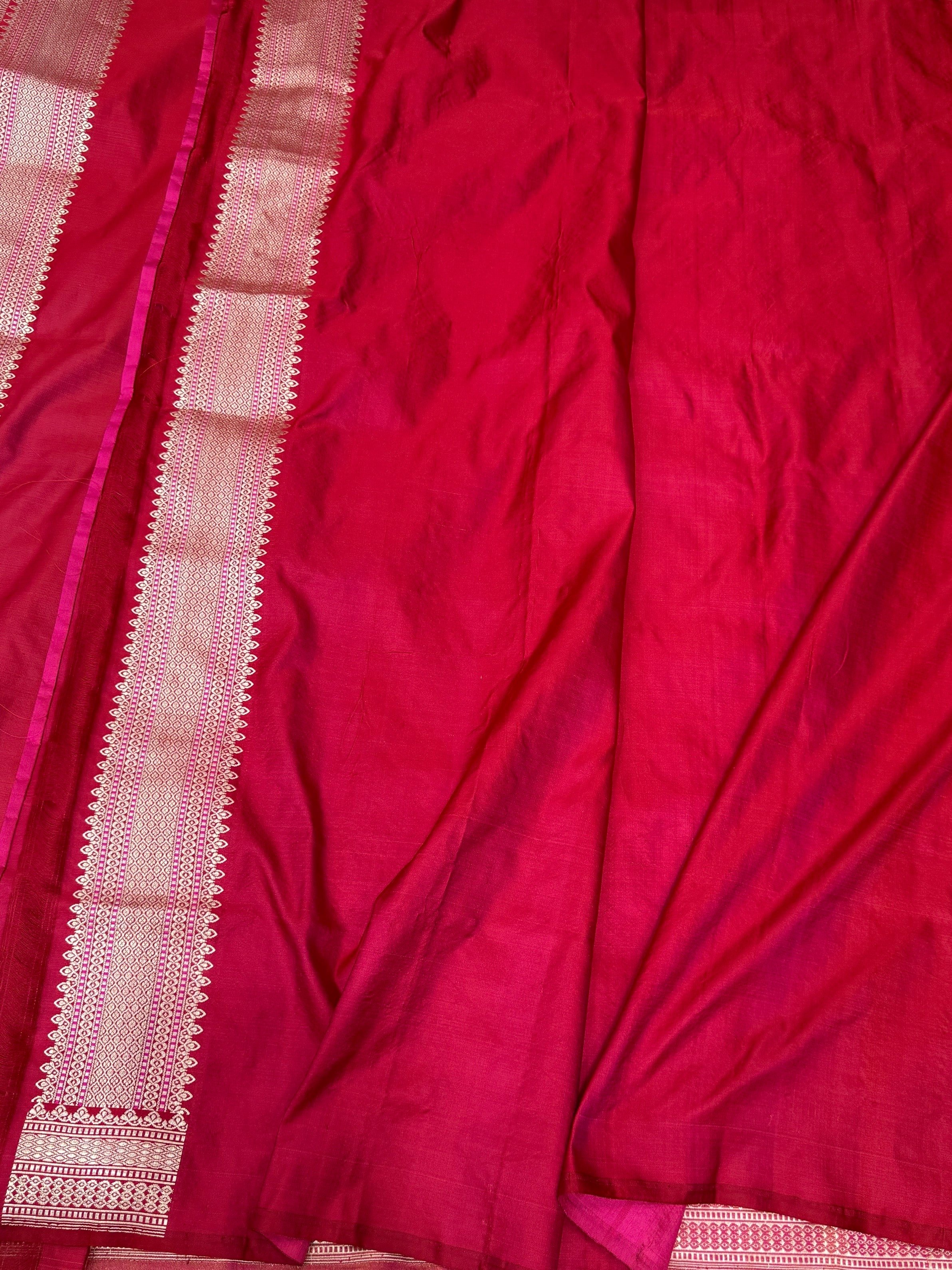 Red Handwoven Pure Banarasi Satin Tanchoi Silk Saree – Kadwa Weave | Authentic Banaras Handloom