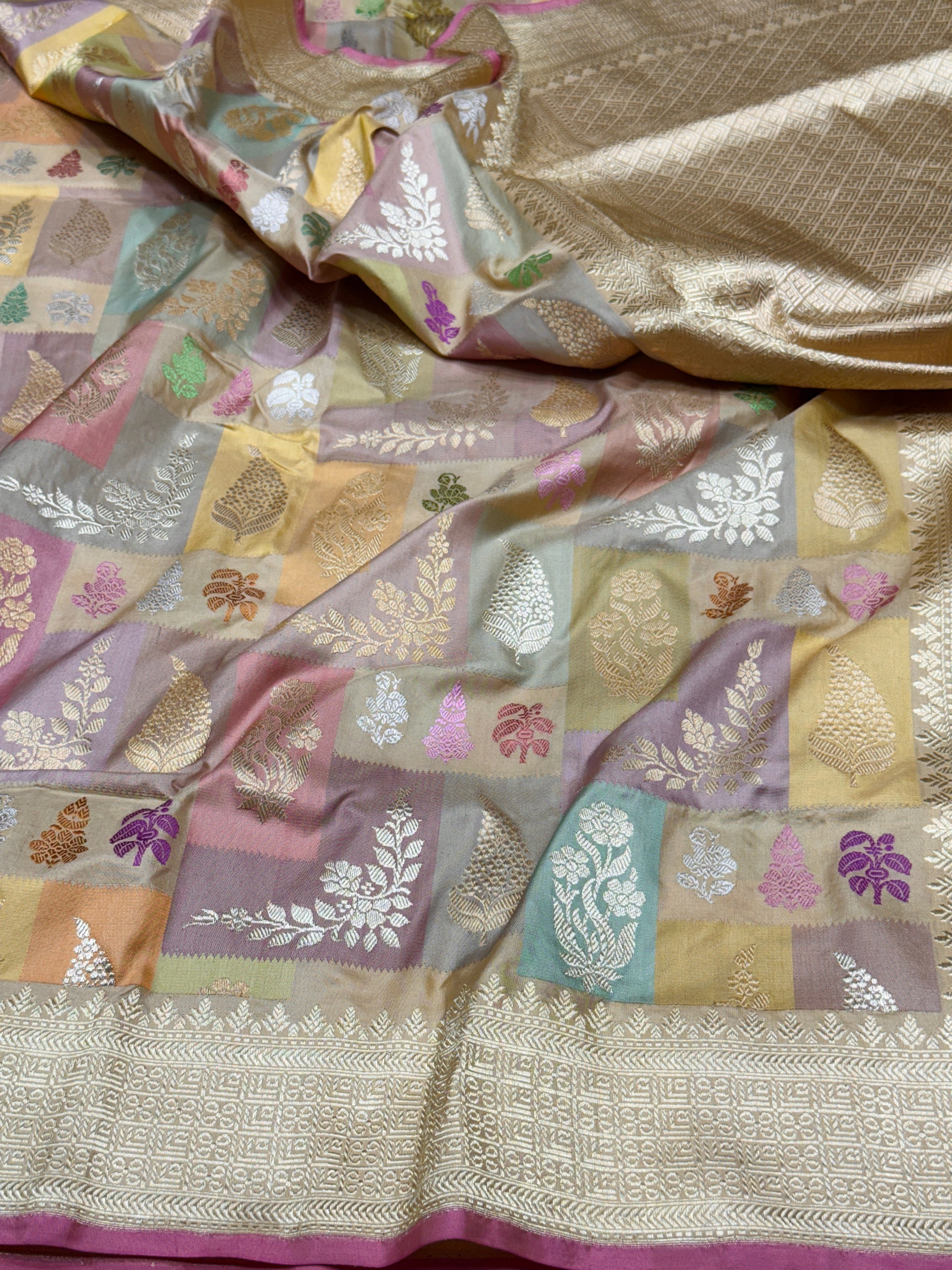 Beige Rangkaat Handwoven Pure Banarasi Silk Saree