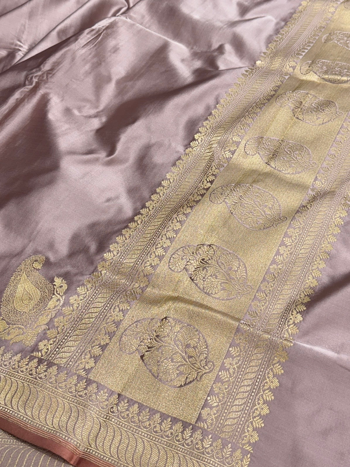 Lilac Handwoven Pure Banarasi Mashru Satin Silk Saree