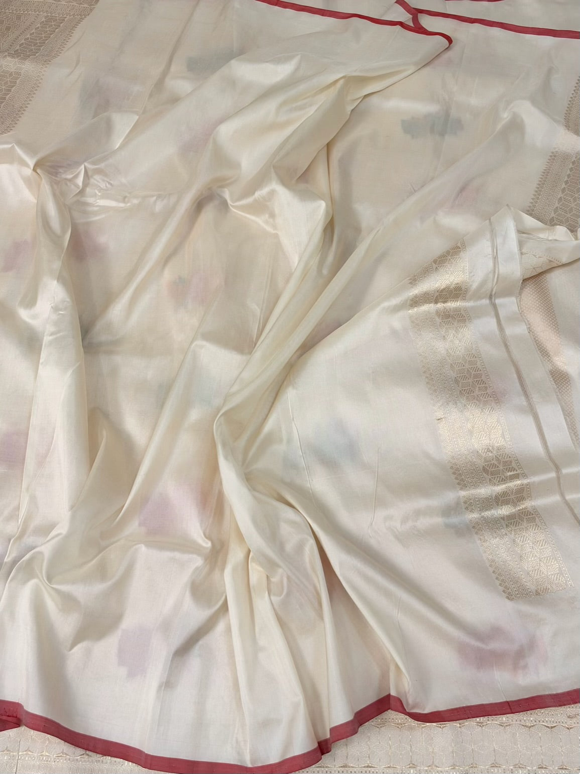 Ivory Handwoven Pure Banarasi Satin Brocade Saree