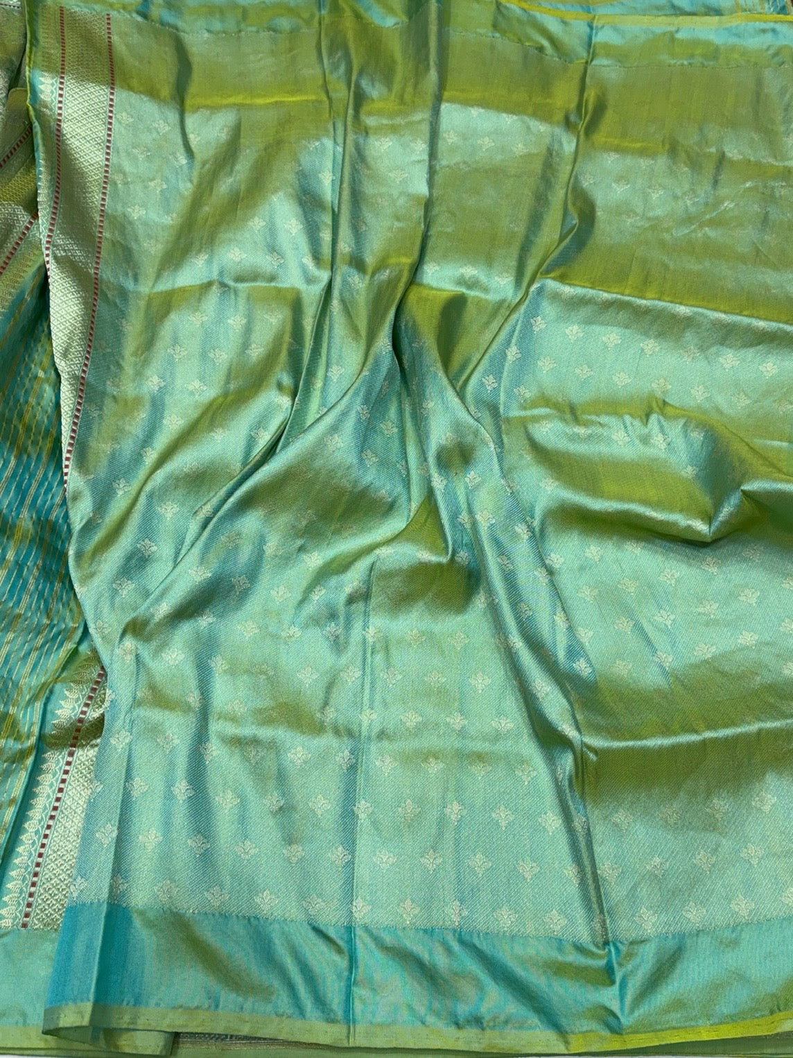 Sea Green Handwoven Pure Banarasi Ektara Silk Saree – Kadwa Weave | Authentic Banaras Handloom