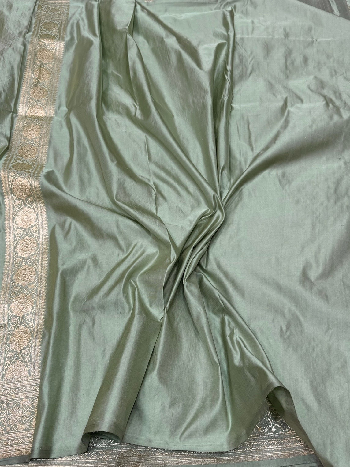 Soft Sage Green Handwoven Vintage Pure Banarasi Satin Silk Saree