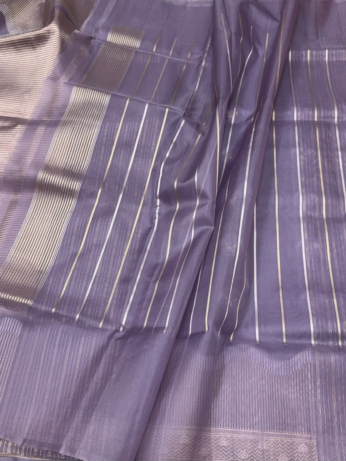 Dusty lavender Handwoven Pure Organza Silk Saree