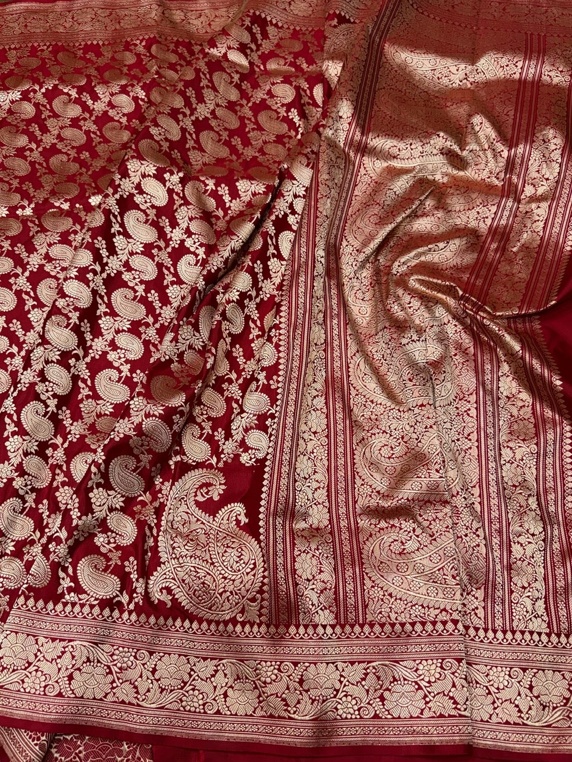 Red Handwoven Pure Banarasi Silk Saree