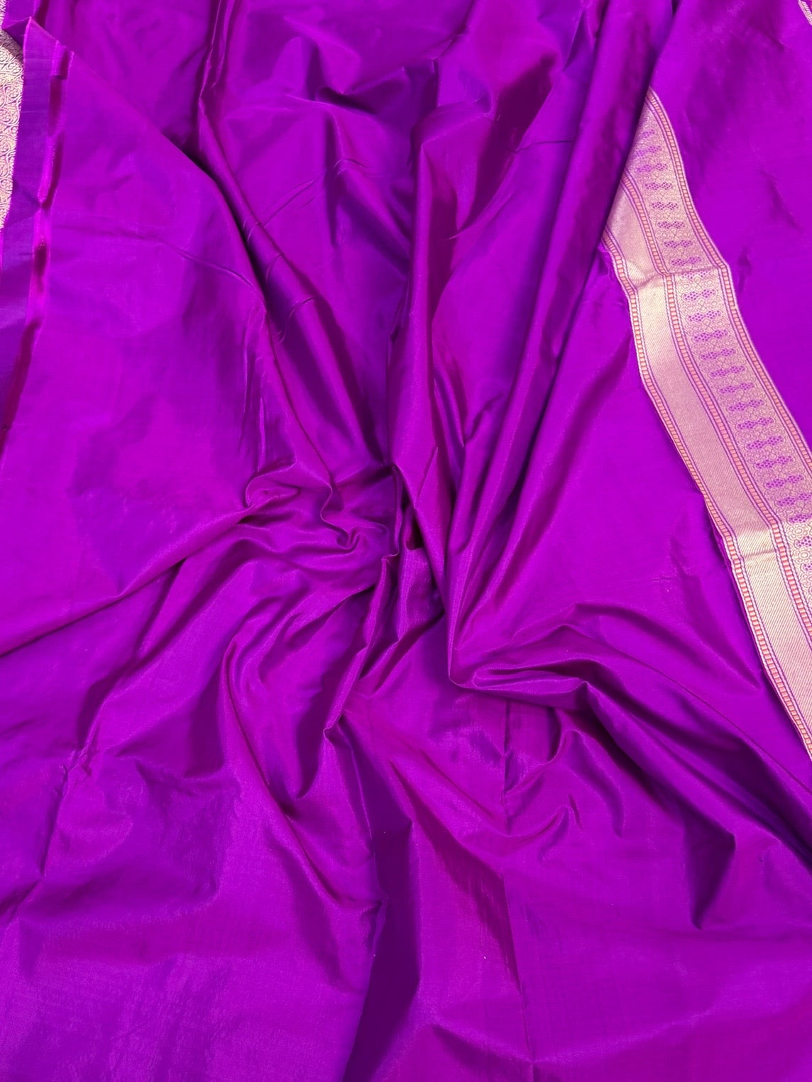 Magenta Pink Handwoven Pure Banarasi Silk Saree