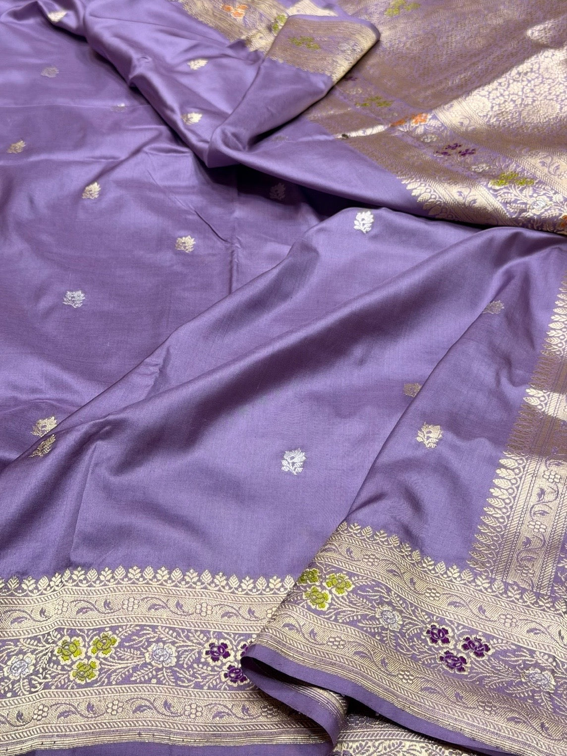 Lavender Handwoven Pure Banarasi Silk Saree