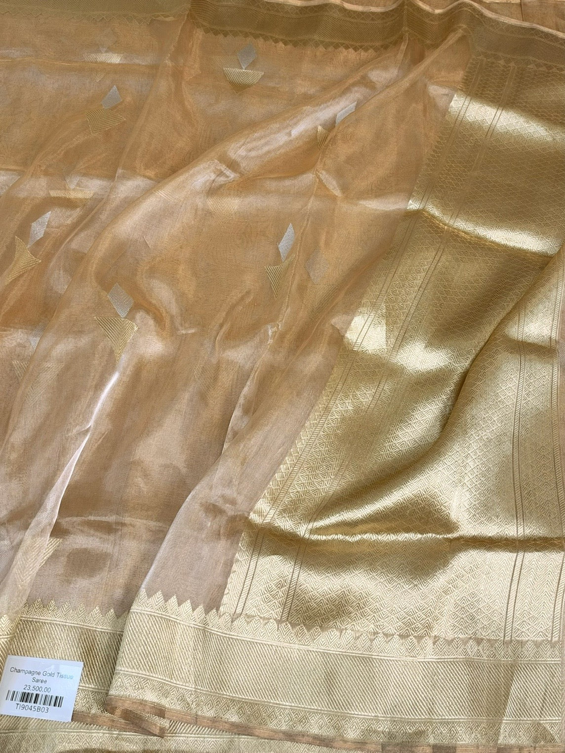 Champagne Gold Handwoven Pure Banarasi Tissue Saree – Kadwa Weave, Pure Tissue Saree