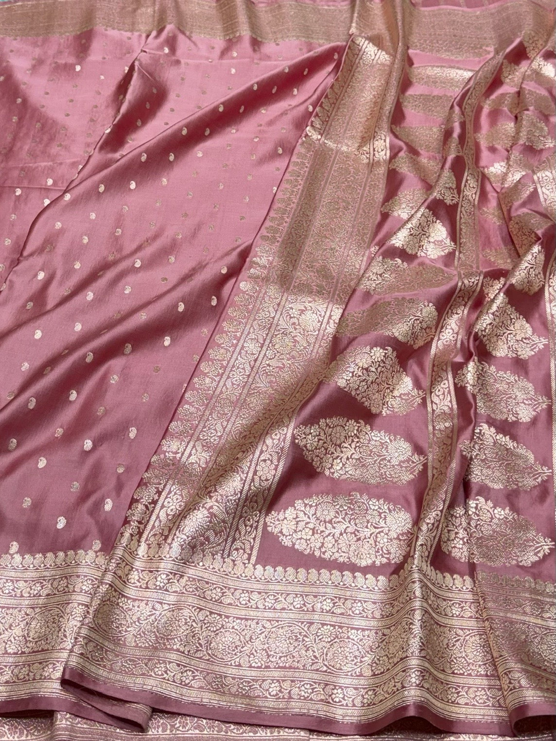 Dusty Pink Handwoven Vintage Pure Banarasi Satin Silk Saree
