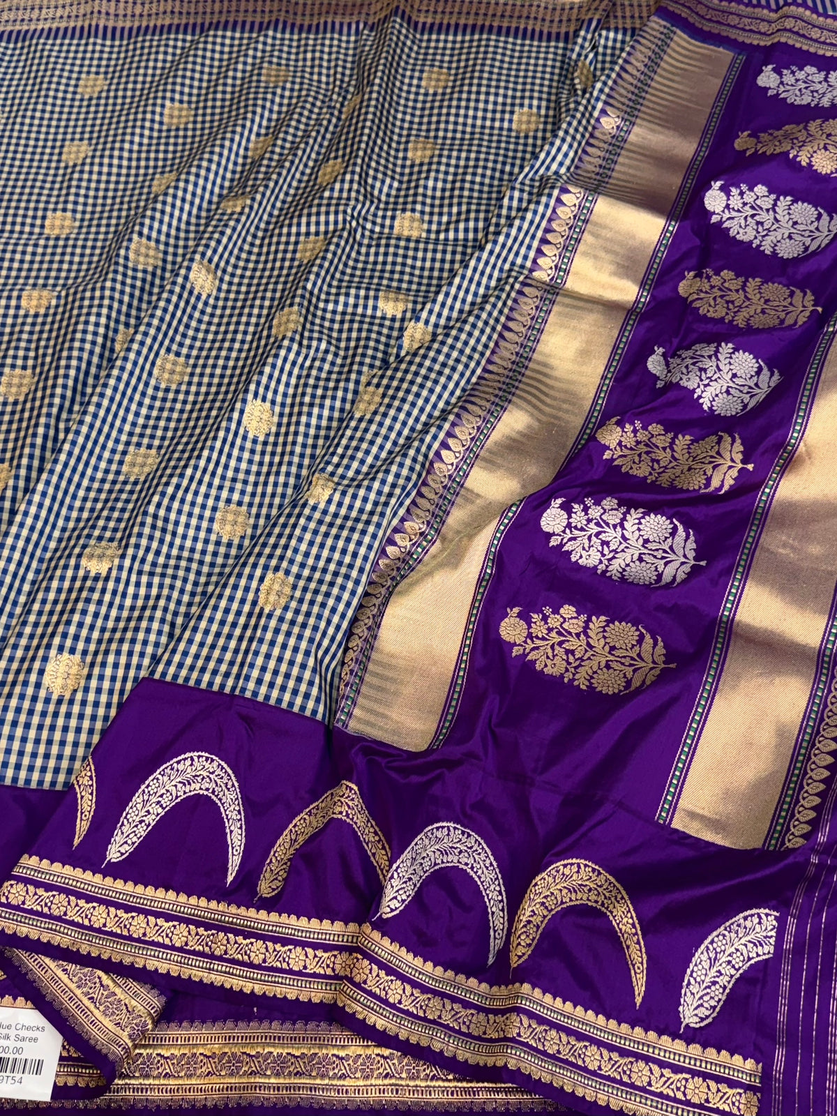 Purple handwoven Pure Banarasi Ektara Silk Saree