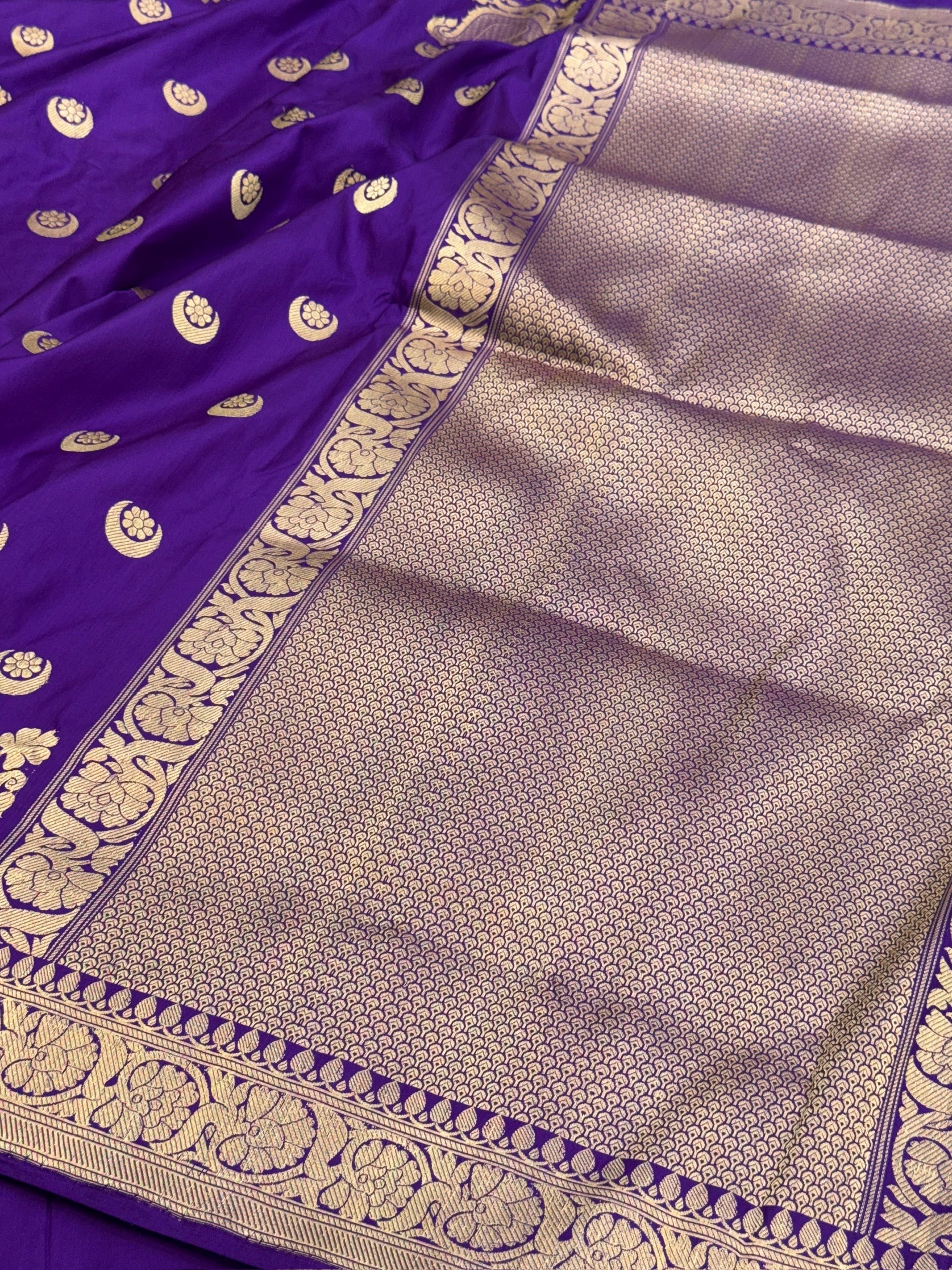 Purple Chand Tara Handwoven Pure Banarasi Silk Saree
