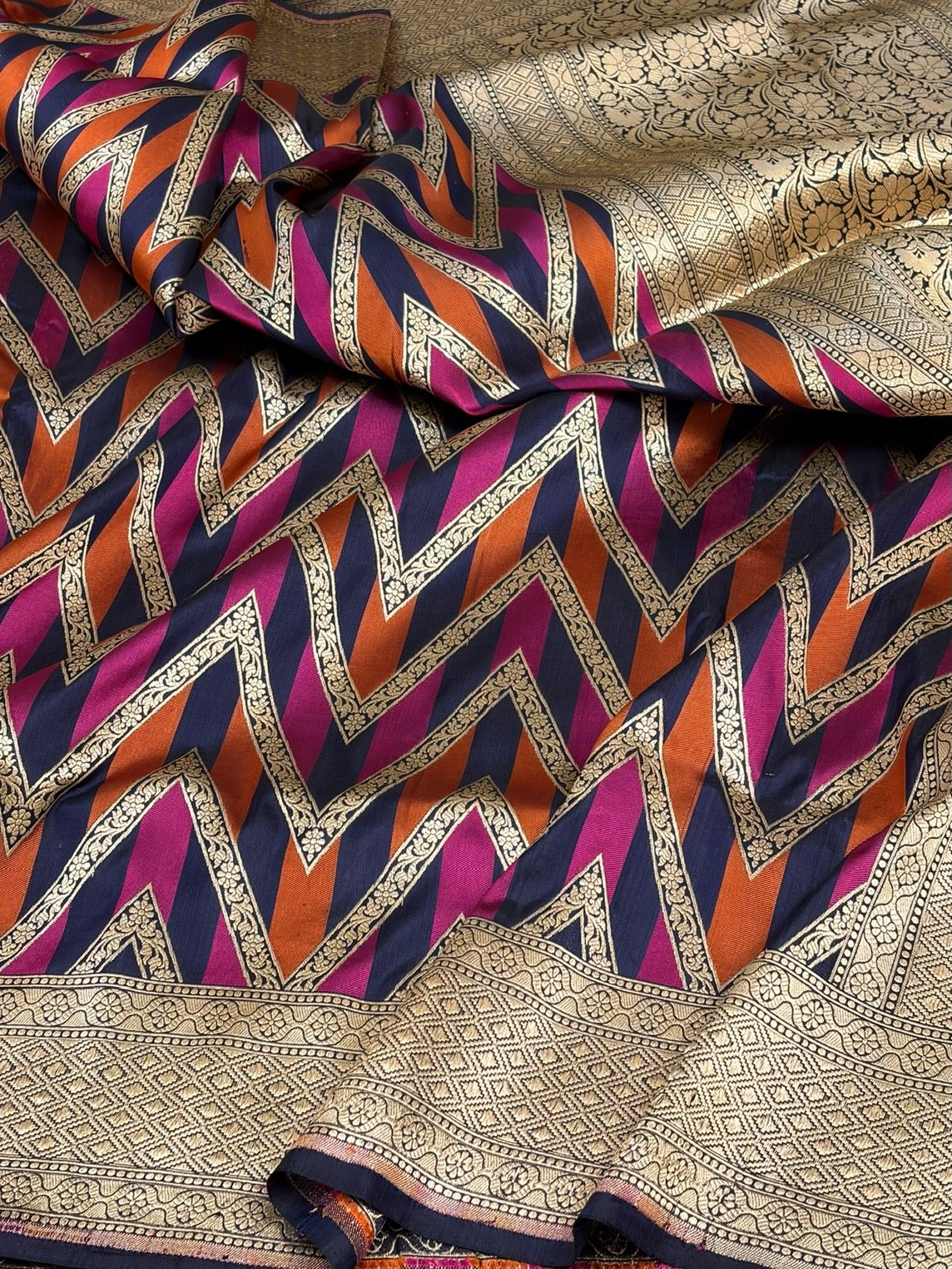 Navy Blue Rangkaat Banarasi Pure Katan Silk Saree