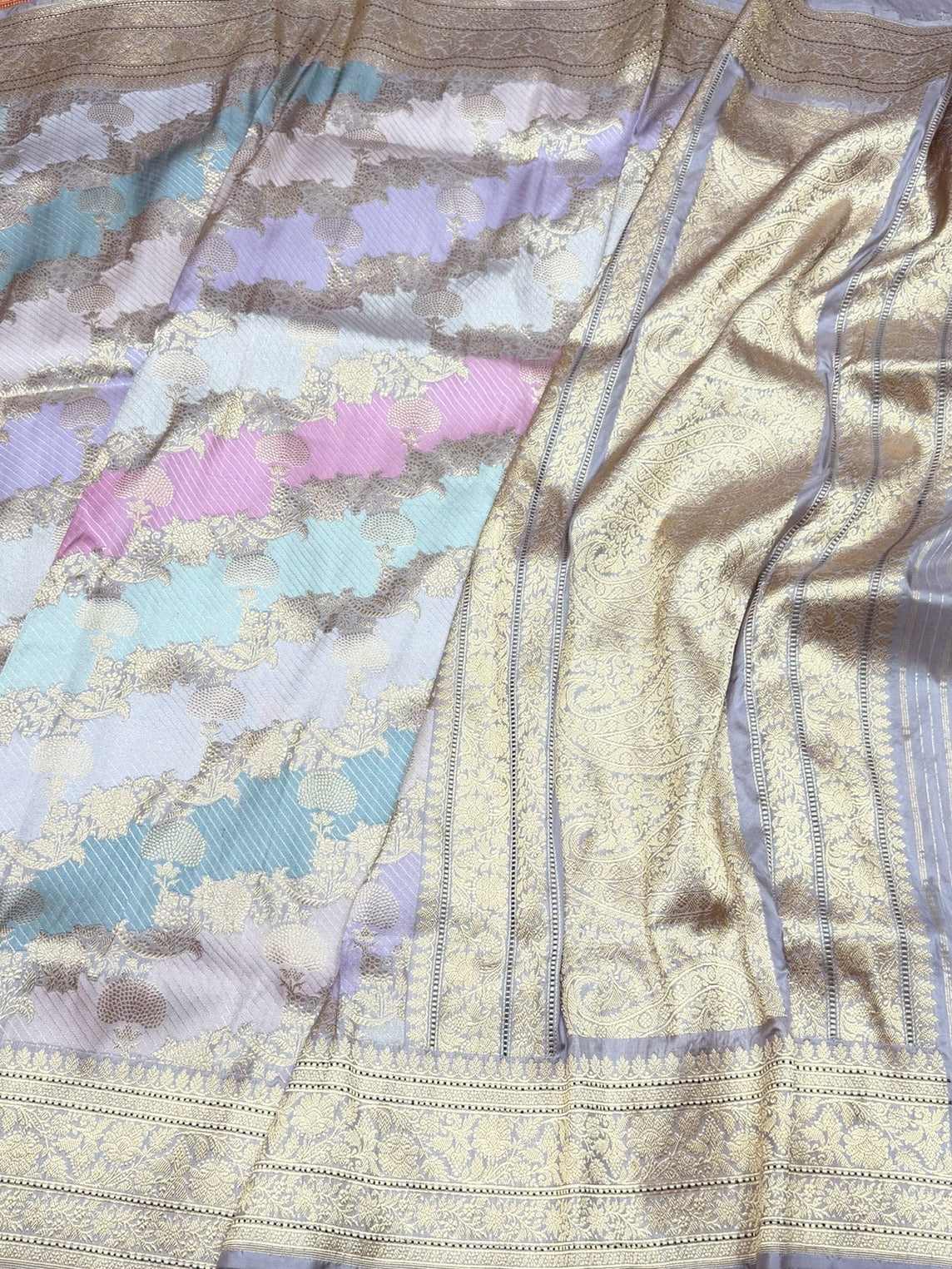 Lilac Grey Handwoven Pure Banarasi Rangkaat Silk Saree