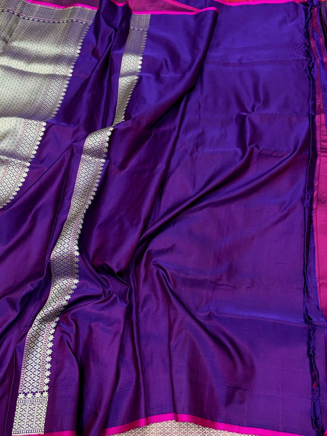 Purple Handwoven Pure Banarasi Satin Tanchoi Silk Saree