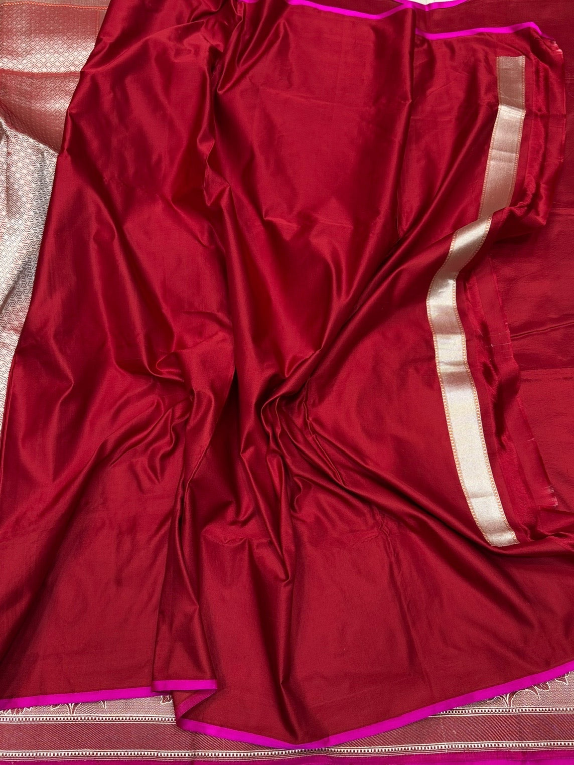 Red Handwoven Pure Banarasi Mashru Satin Silk Saree