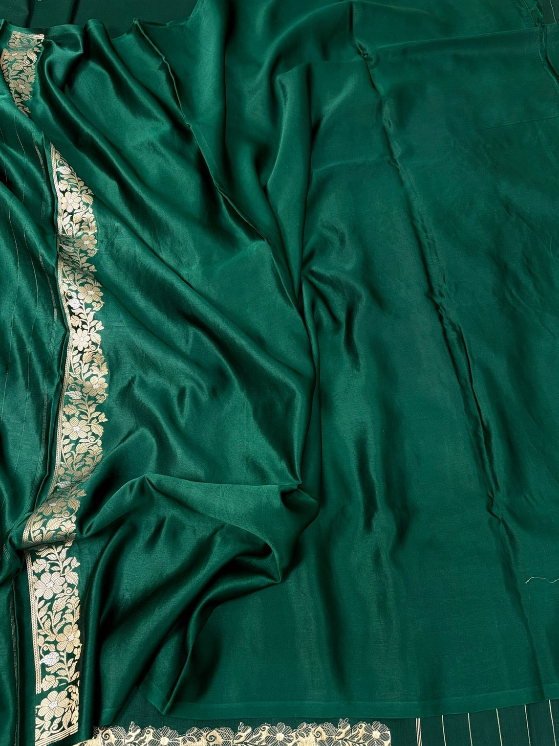 Bottle Green Handwoven Pure Mashru Banarasi Satin Silk Saree