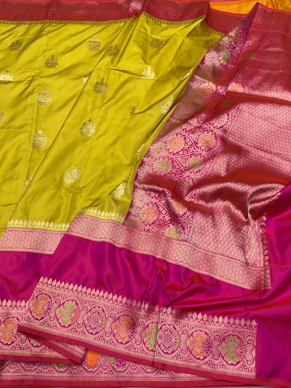 Mehndi Yellow Handwoven Pure Banarasi Ektara Silk Saree