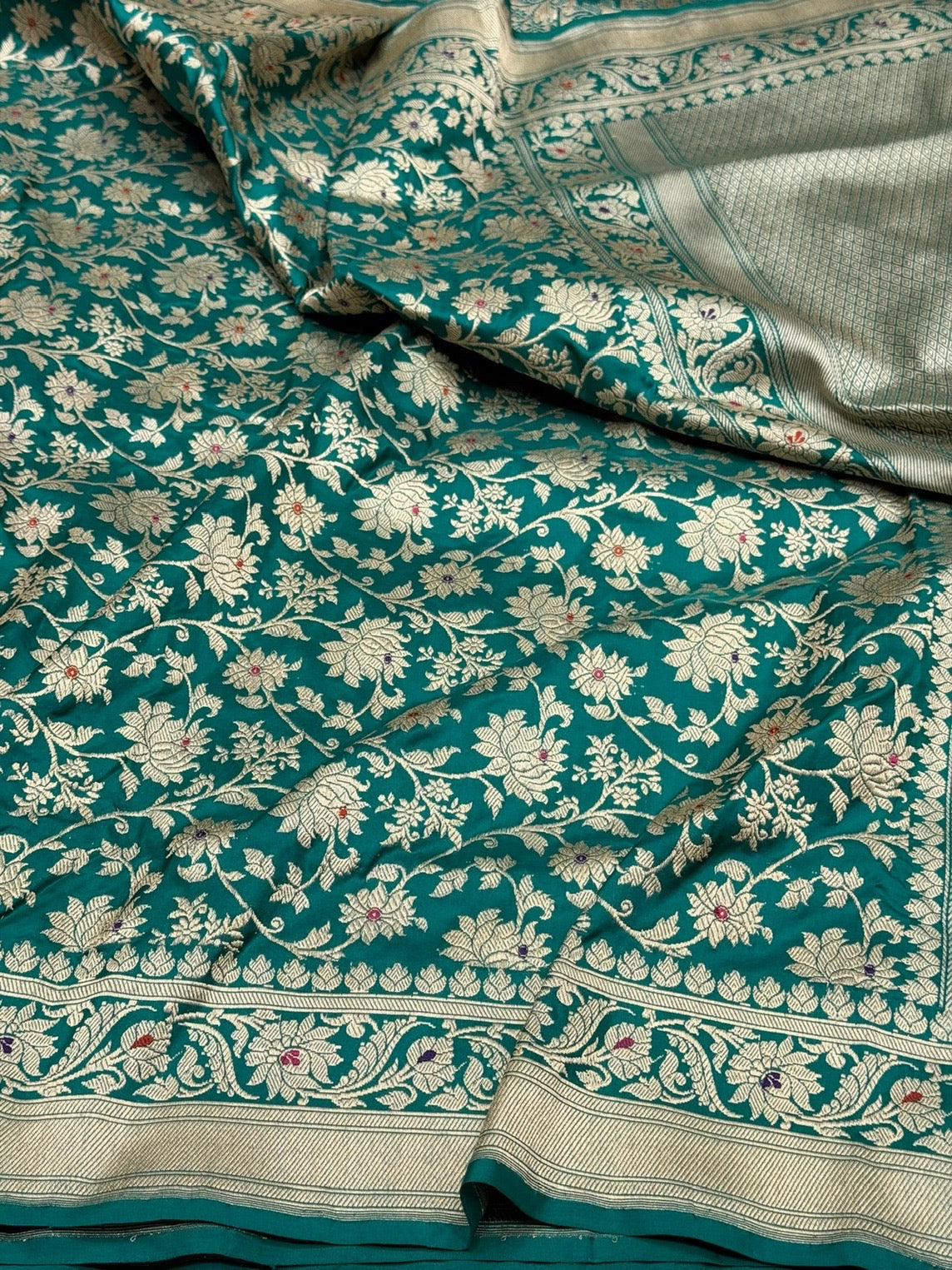 Teal Green Handwoven Pure Banarasi Katan Silk Saree – Authentic Kadwa Weave