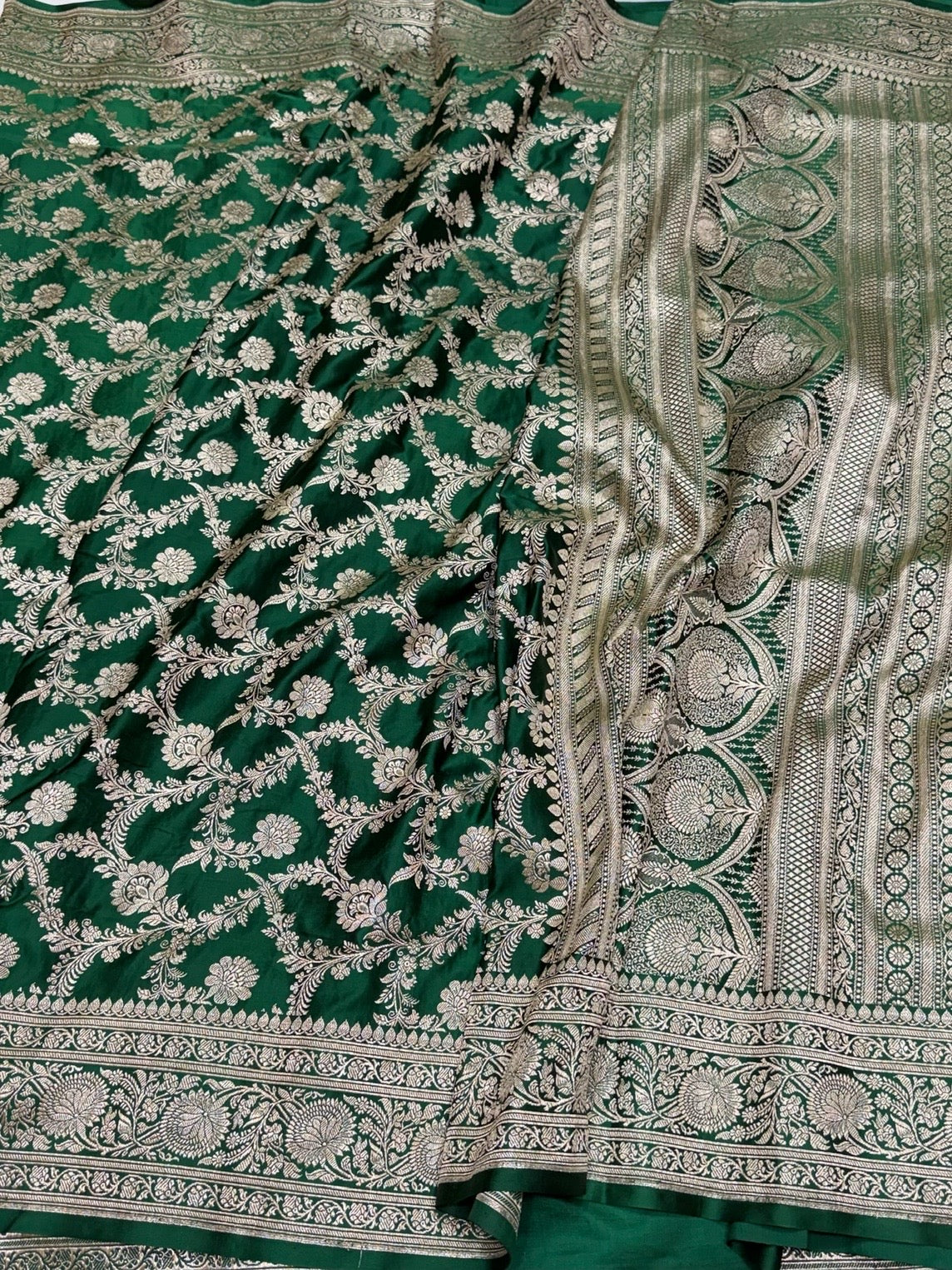 Bottle Green Handwoven Vintage Pure Banarasi Satin Silk Saree