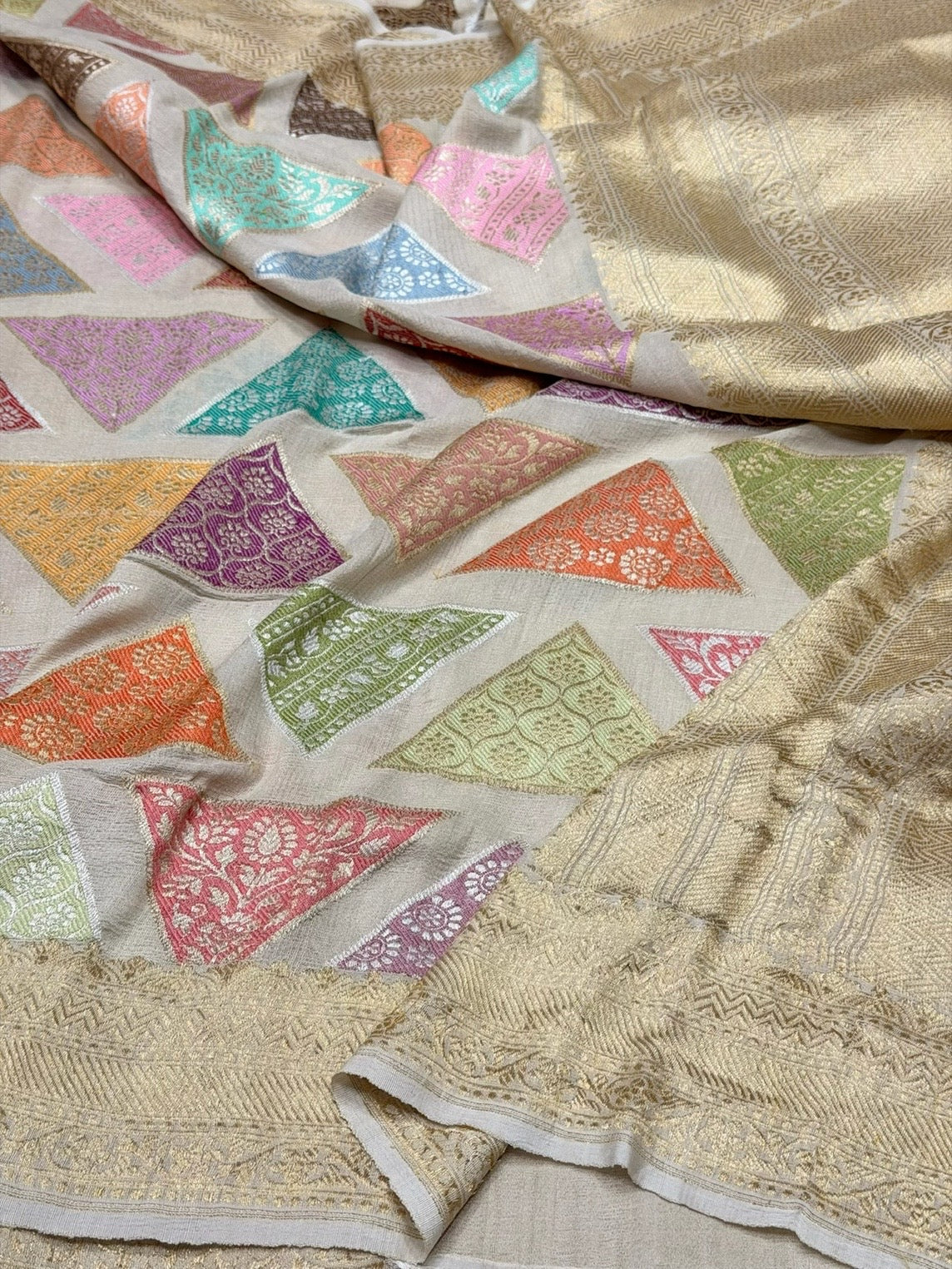 White Handwoven Banarasi Pure Tussar Georgette Saree