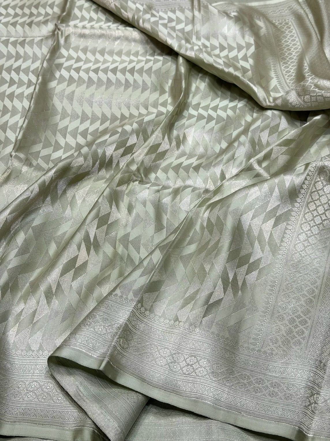 Mint Green Handwoven Pure Banarasi Satin Tanchoi Silk Saree – Cutwork Weave | Pure Satin Silk | Pastel Banarasi Elegance