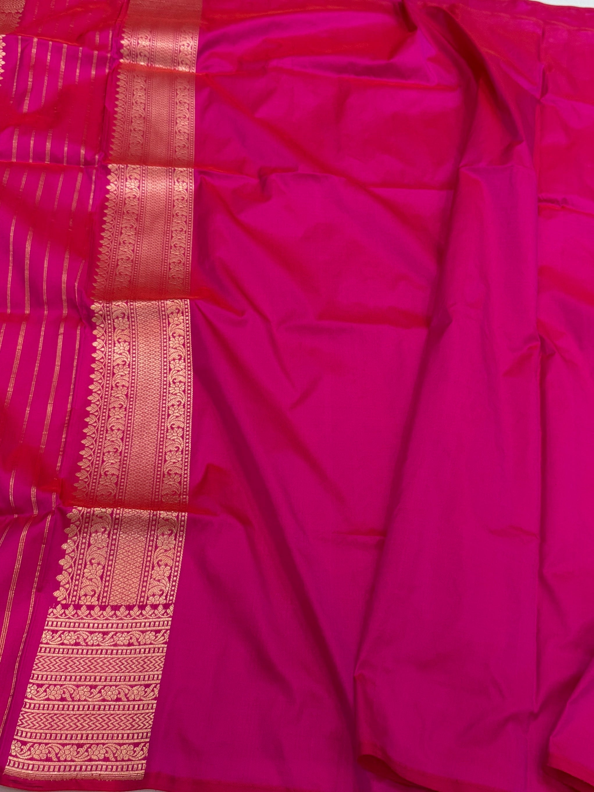 Rani Pink Handwoven Pure Banarasi Silk Saree