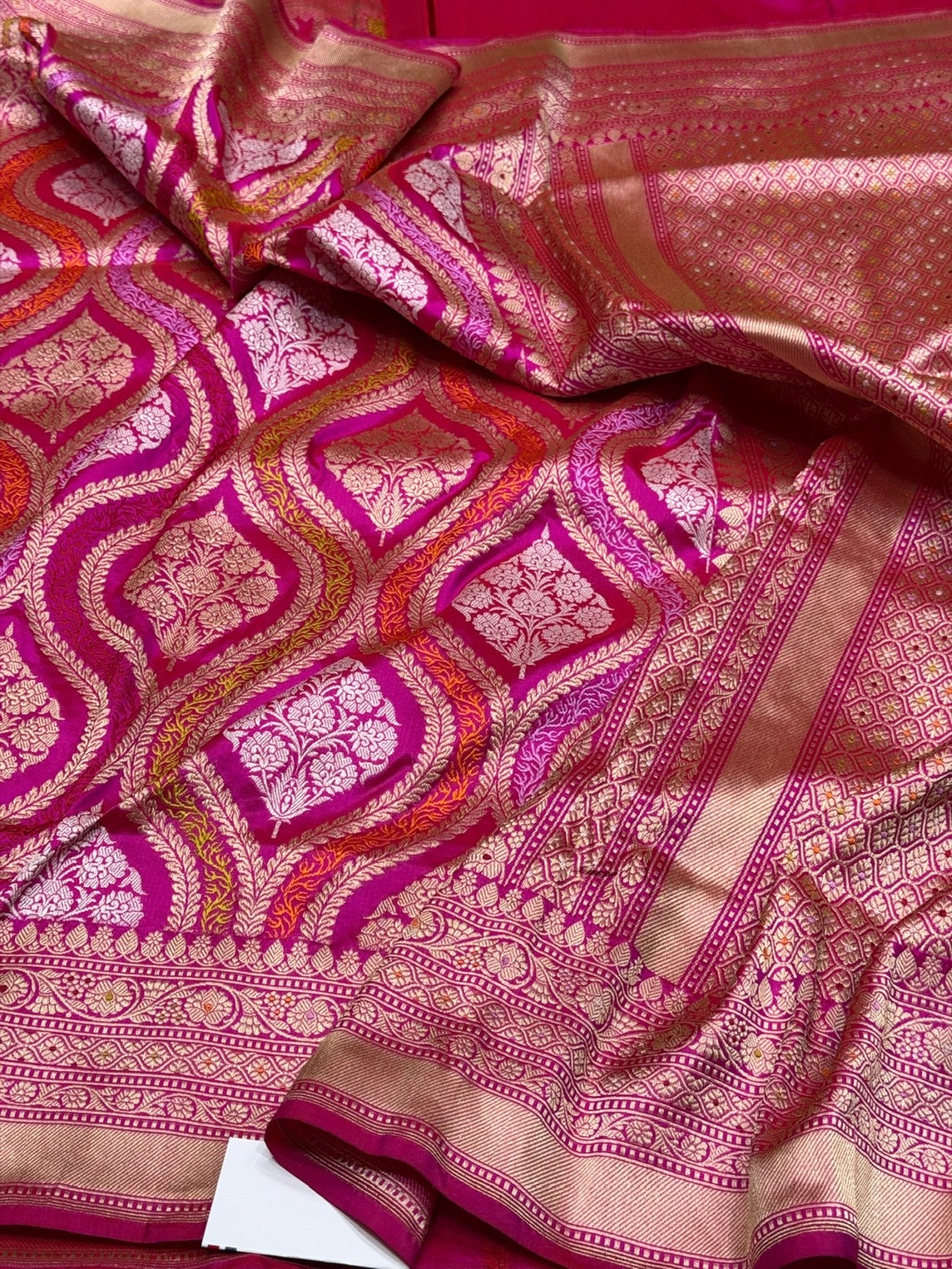 Rani Pink Handwoven Pure Banarasi Silk Saree