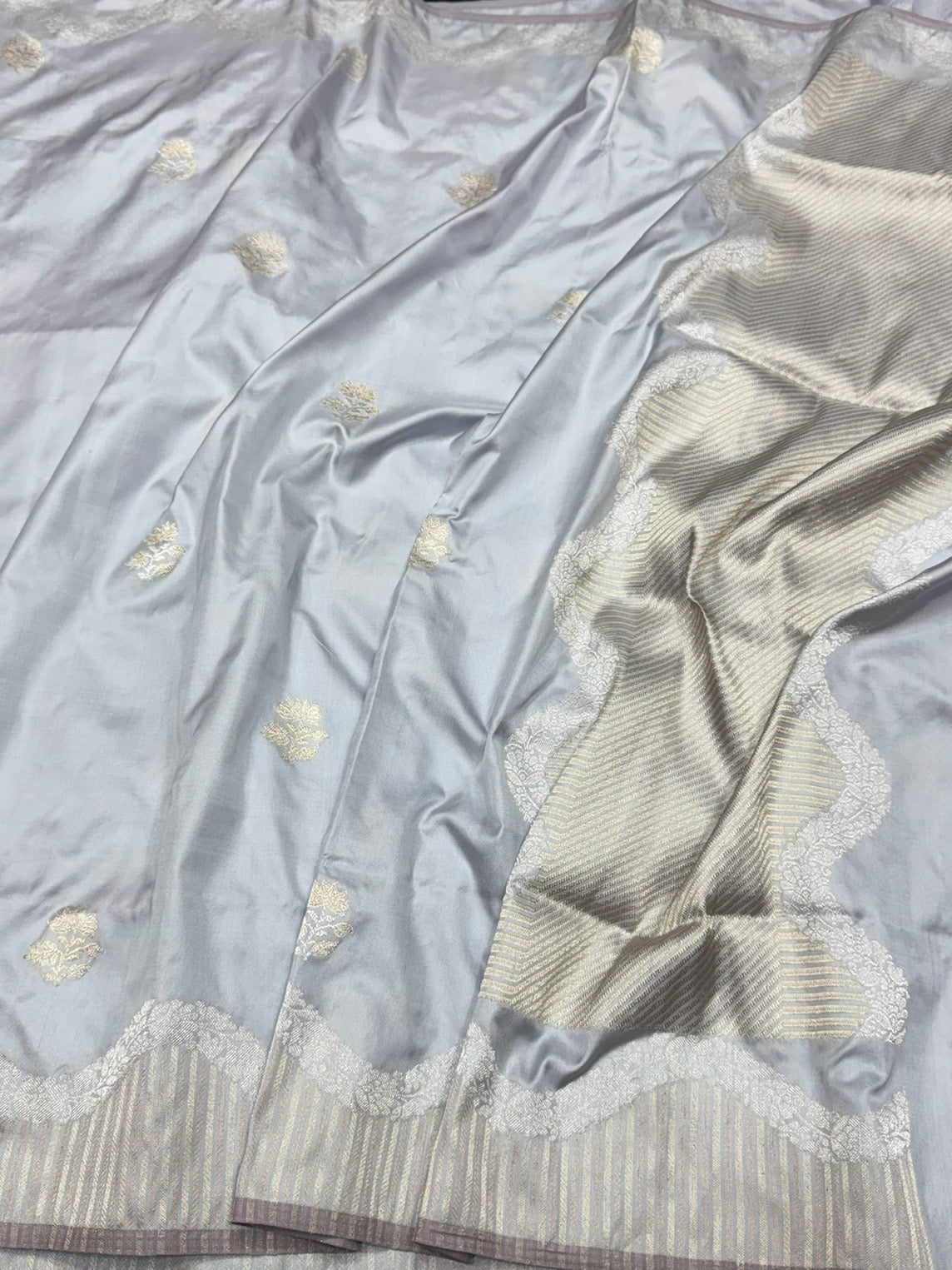 Cool Grey Handwoven Pure Banarasi Ektara Silk Saree