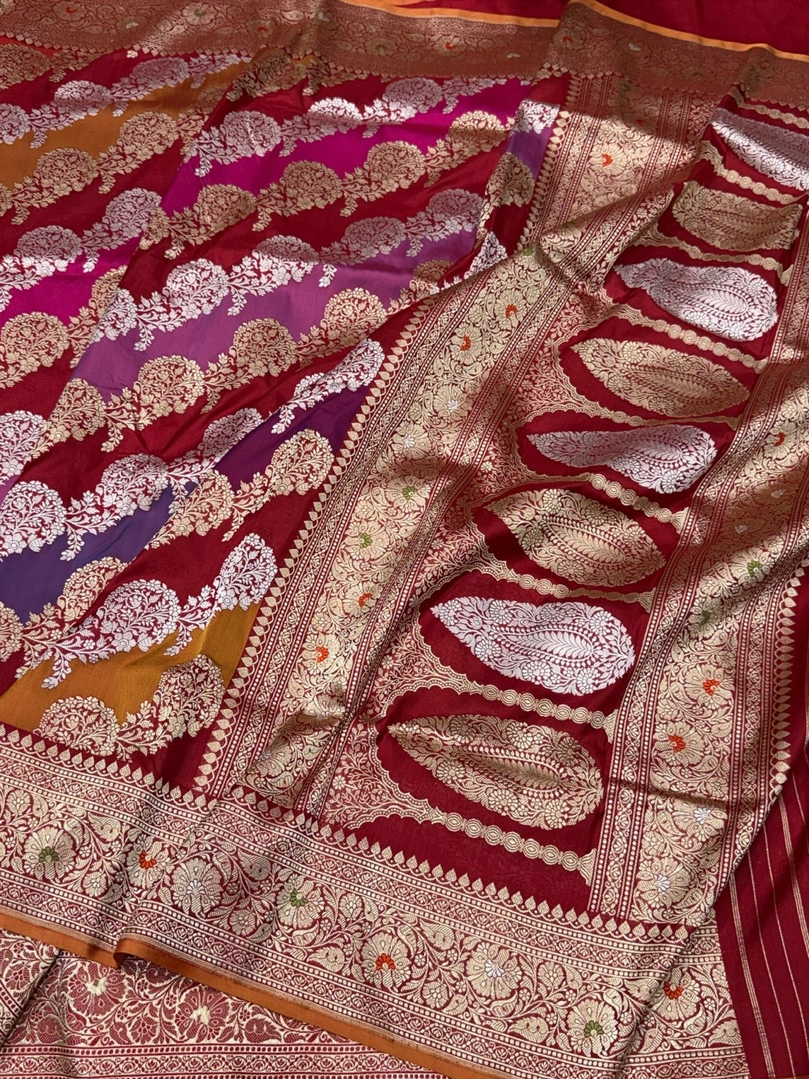 Red Handwoven Pure Banarasi Rangkaat Silk Saree